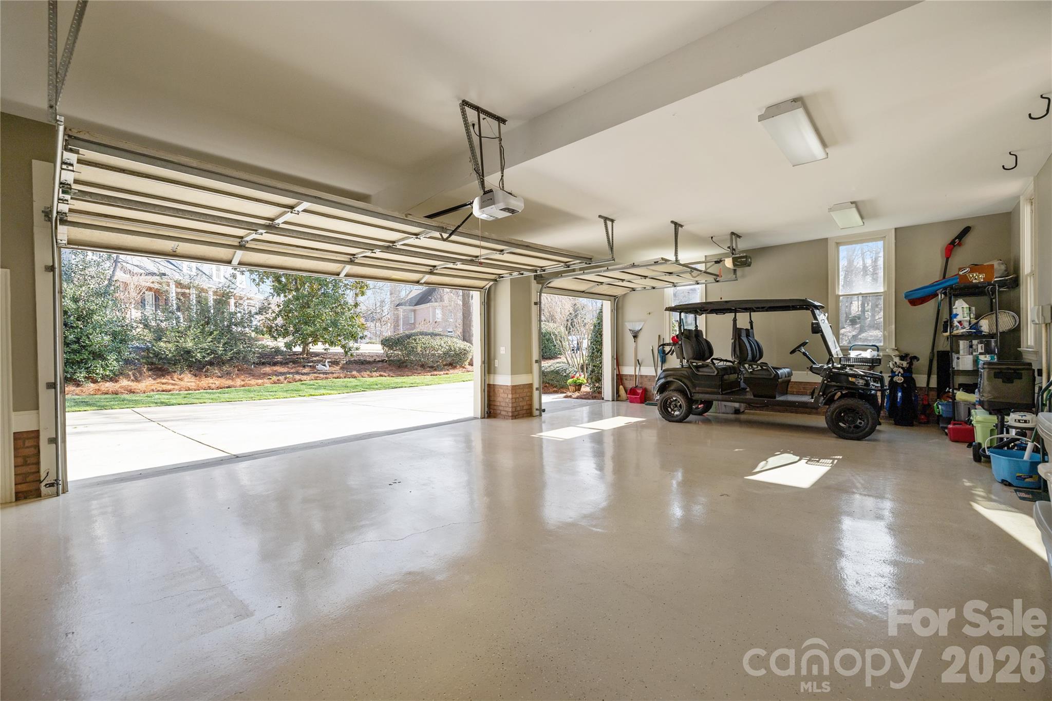 1009 Honors Court Property Photo 37