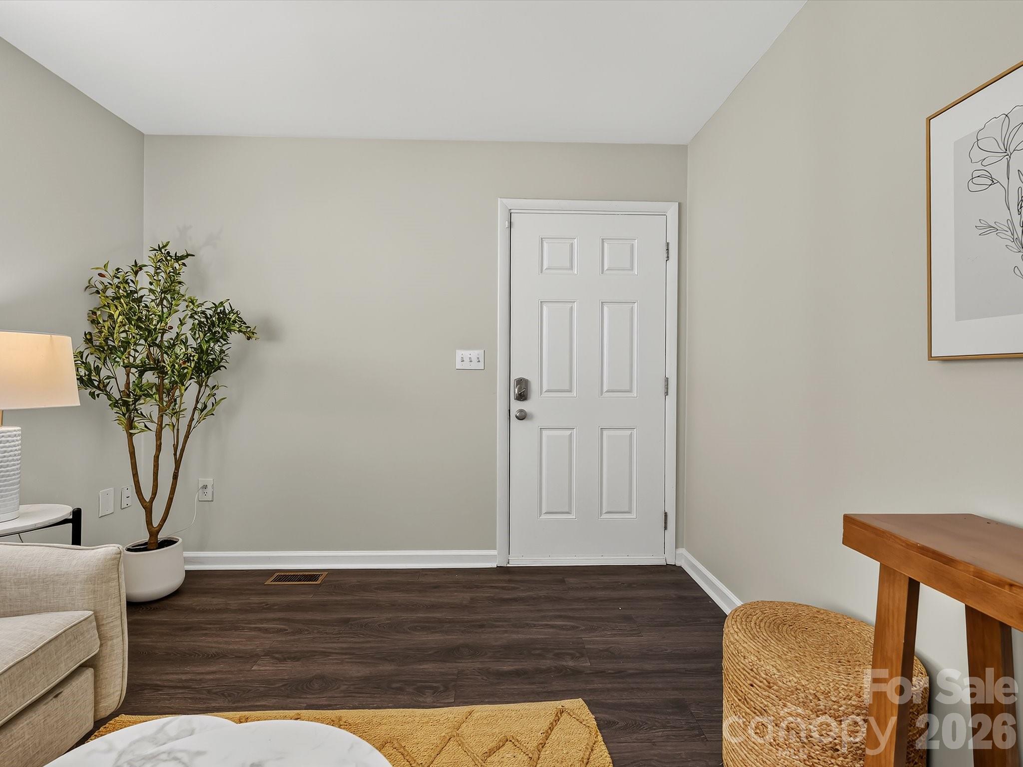 1521 Sumter Avenue Property Photo 7