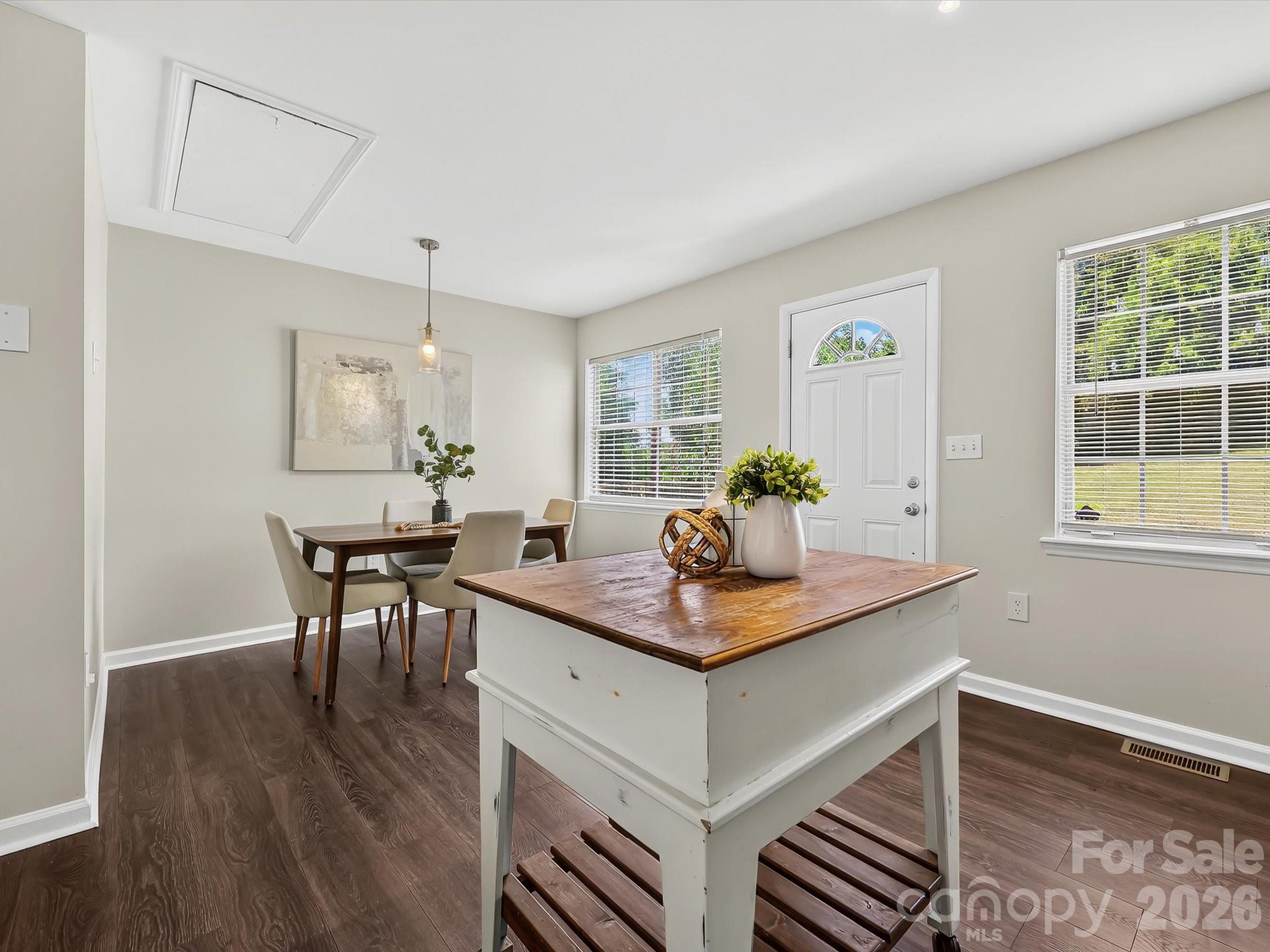 1521 Sumter Avenue Property Photo 12