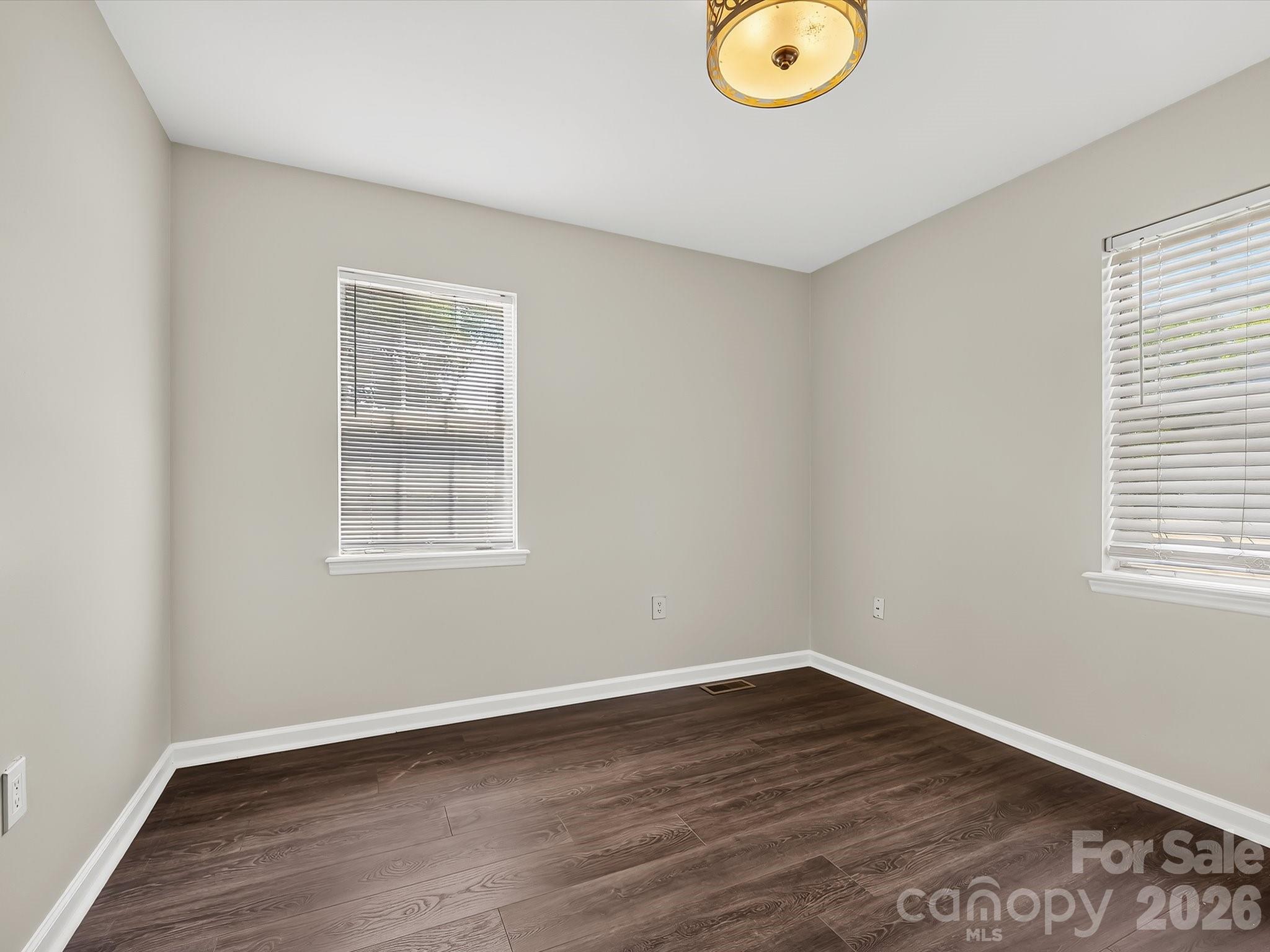 1521 Sumter Avenue Property Photo 20