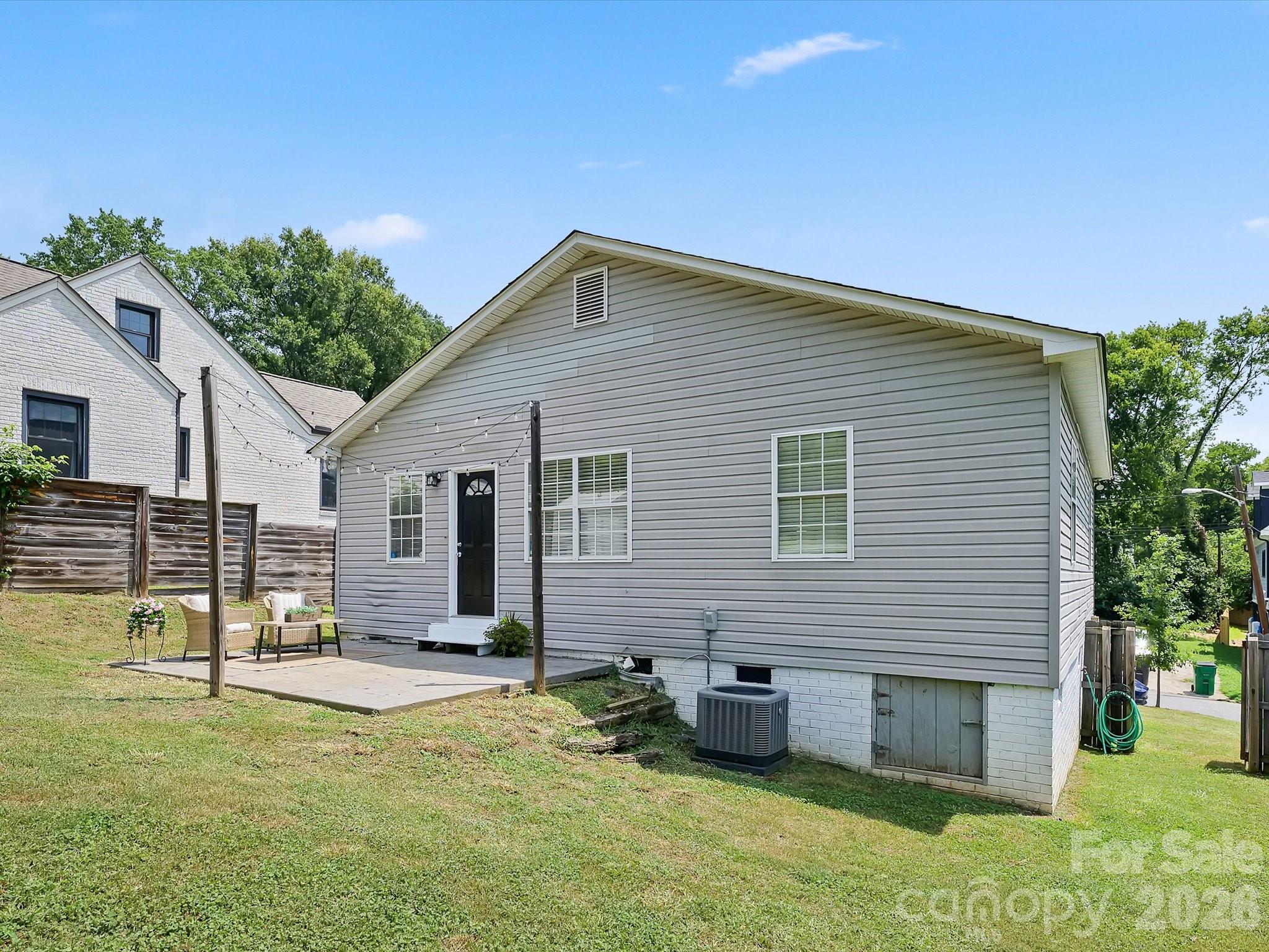 1521 Sumter Avenue Property Photo 25