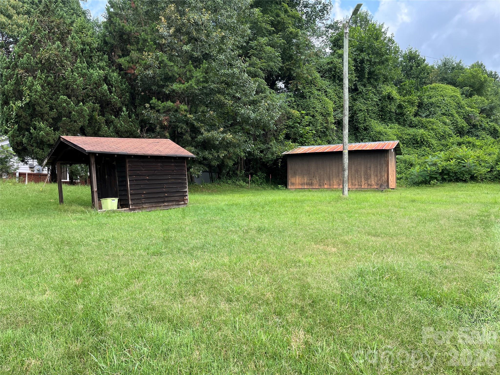 1721 Old Haywood Road Property Photo 24