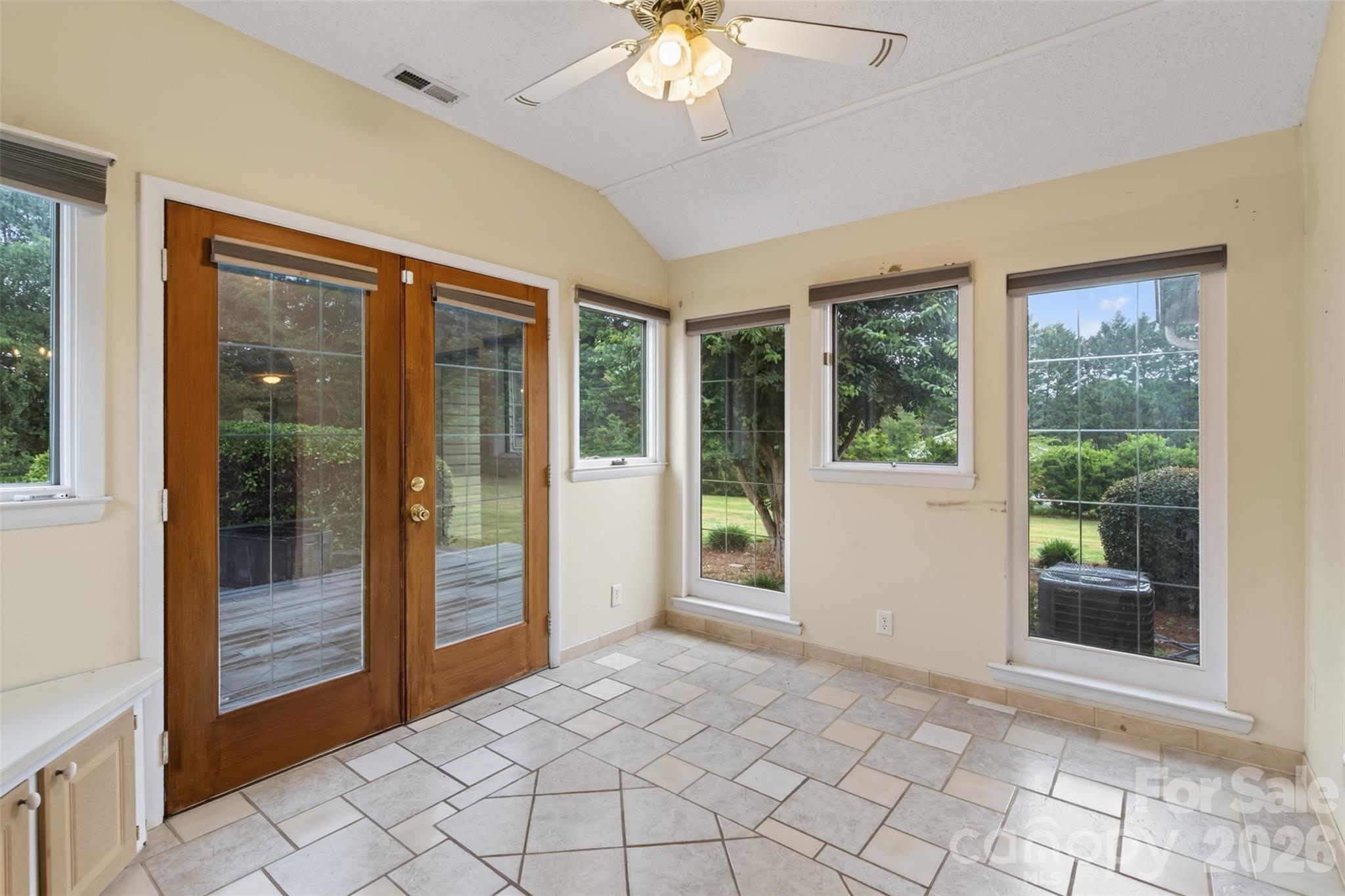 115 Eller Road Property Photo 15
