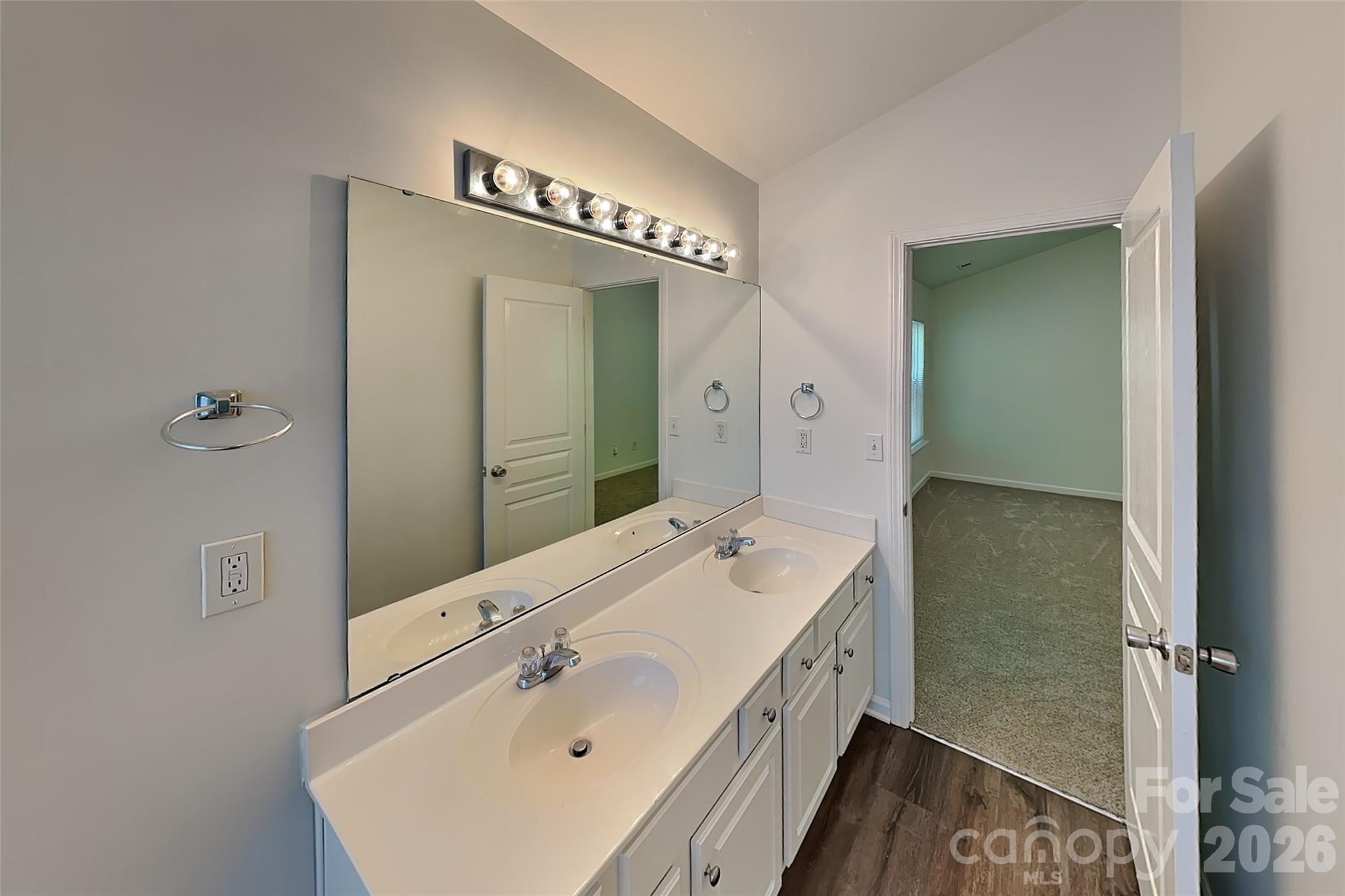 6523 Avonlea Court Property Photo 10