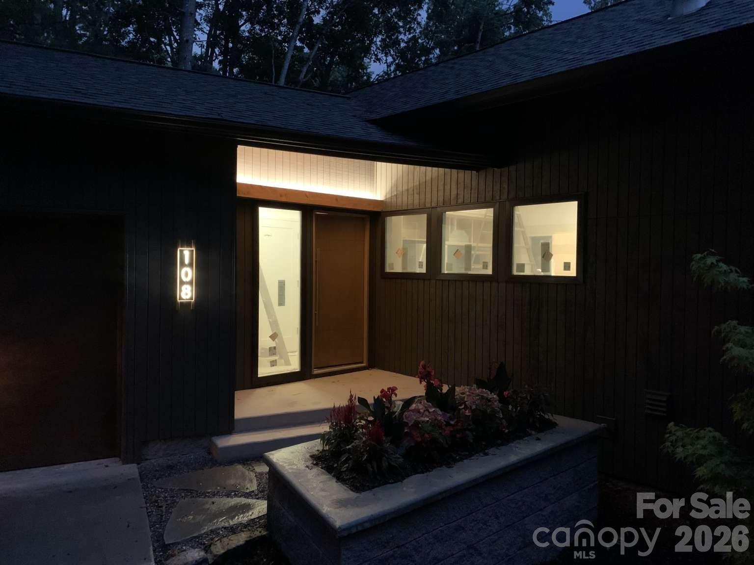 108 Truman Place Property Photo 3