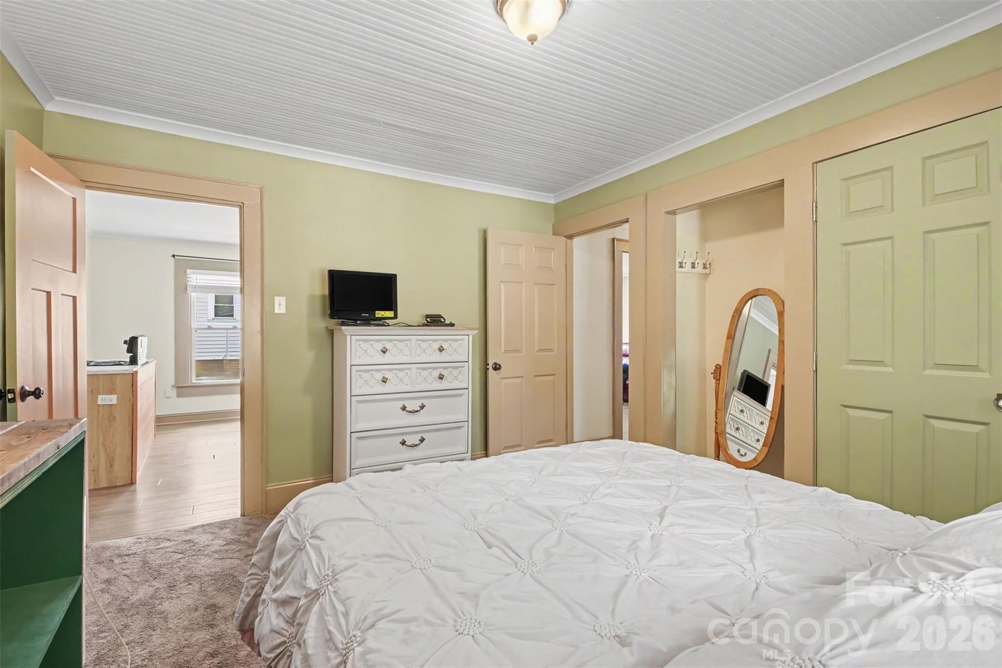 1104 Venus Street 19 Property Photo 32