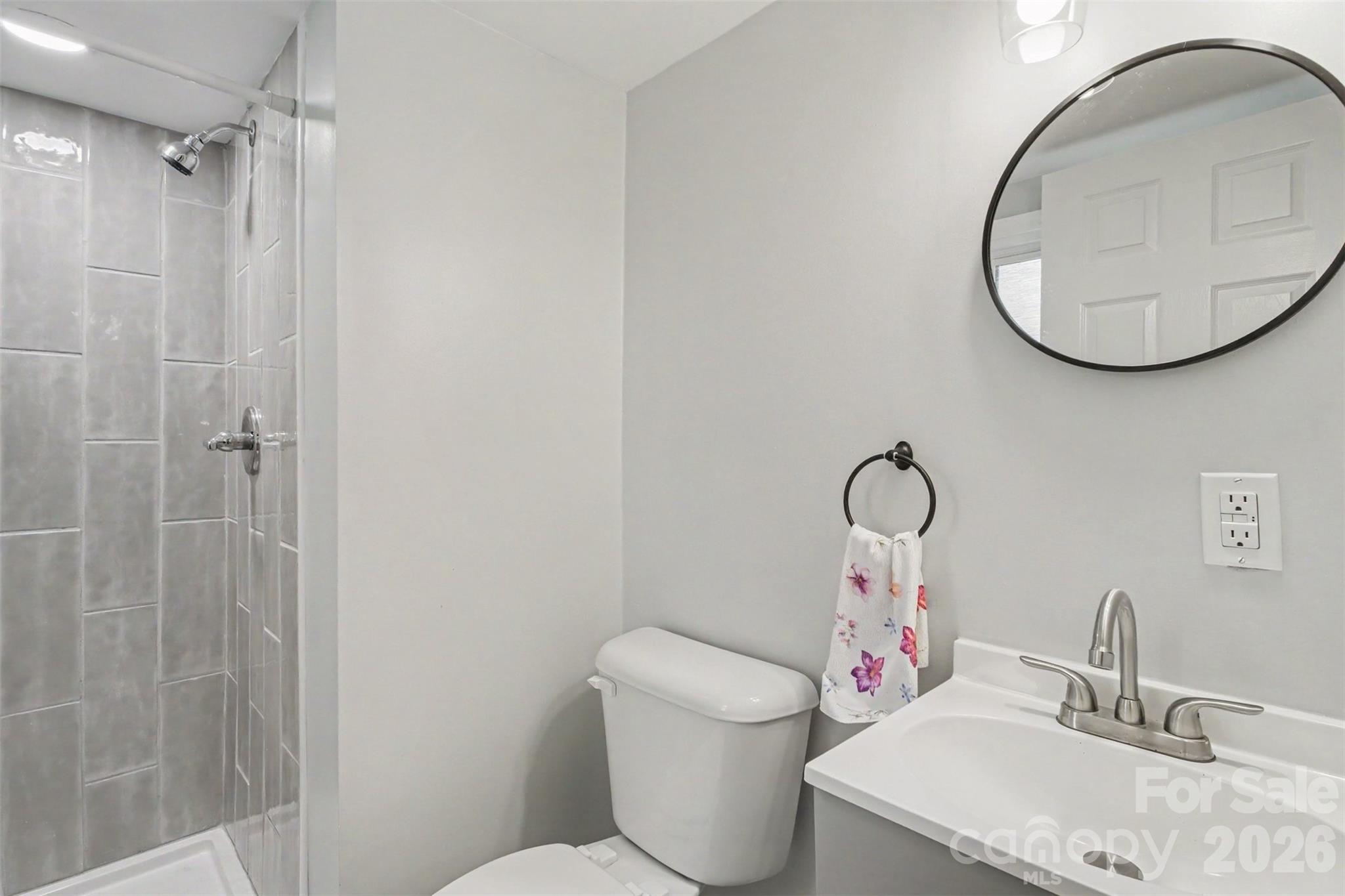 1104 Venus Street 19 Property Photo 34