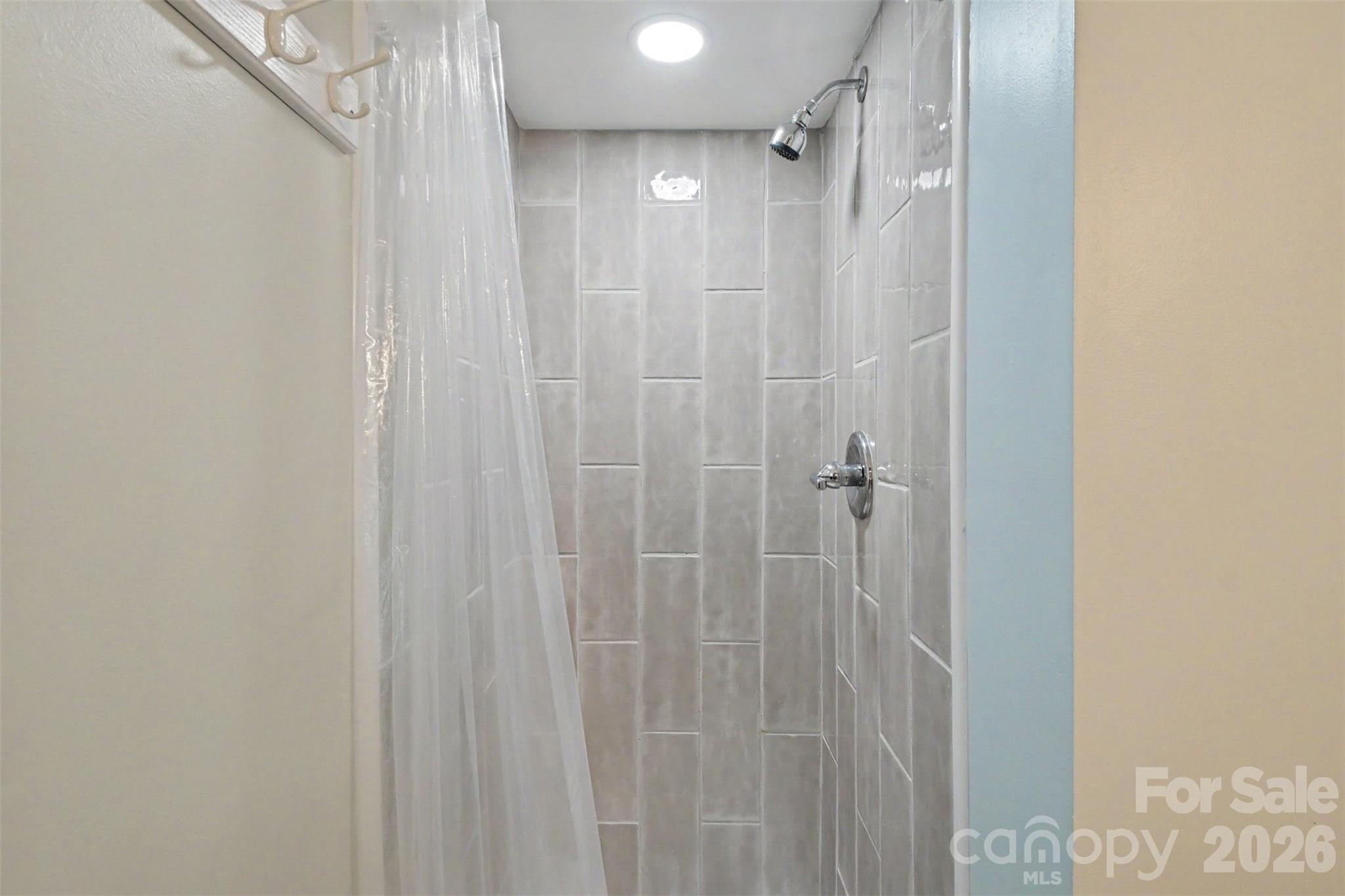1104 Venus Street 19 Property Photo 35