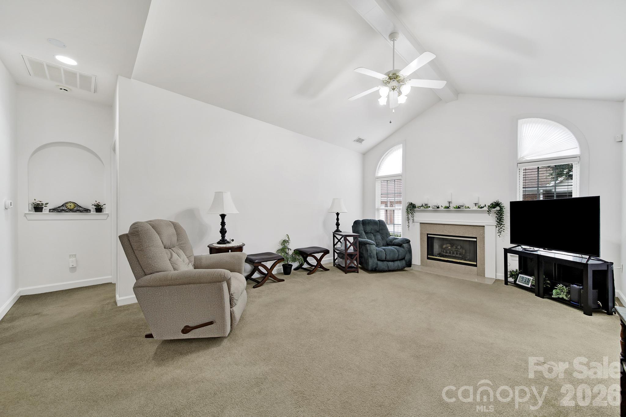 8368 Windsor Ridge Drive Property Photo 4