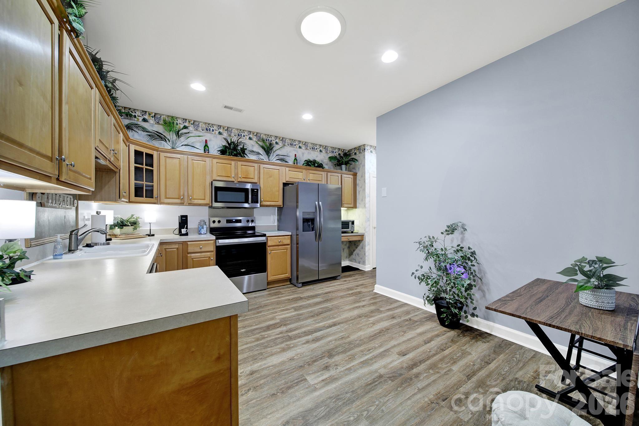 8368 Windsor Ridge Drive Property Photo 13