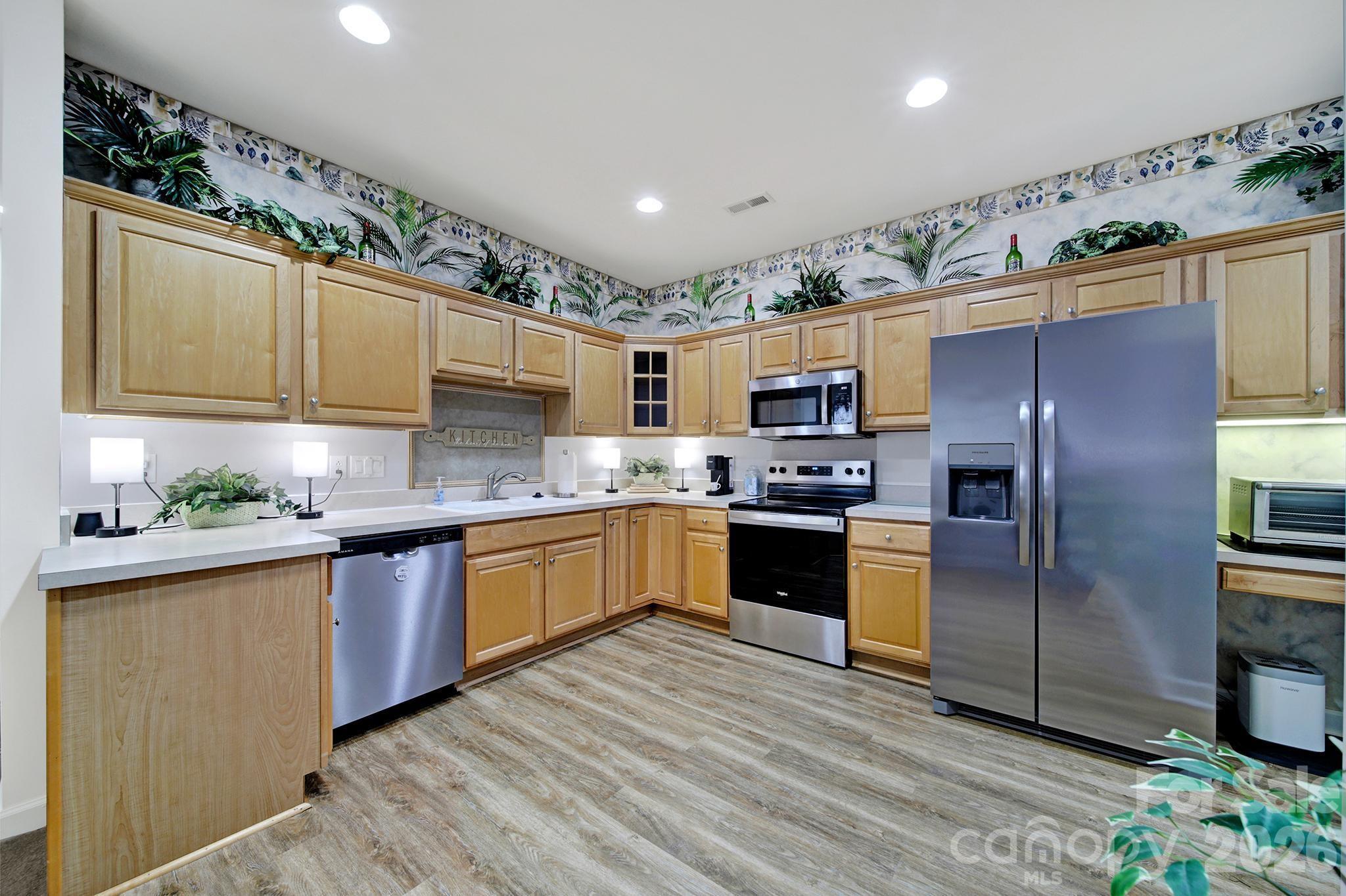 8368 Windsor Ridge Drive Property Photo 15