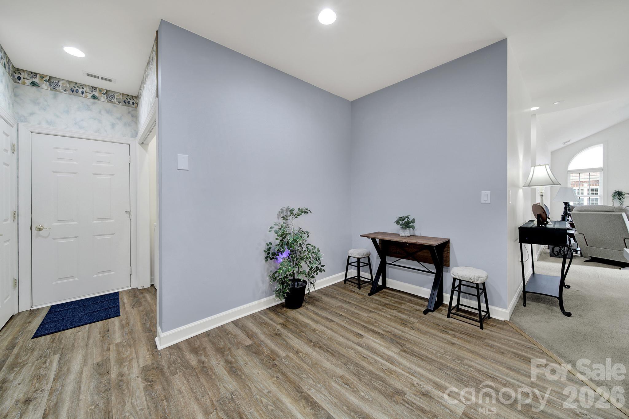 8368 Windsor Ridge Drive Property Photo 18