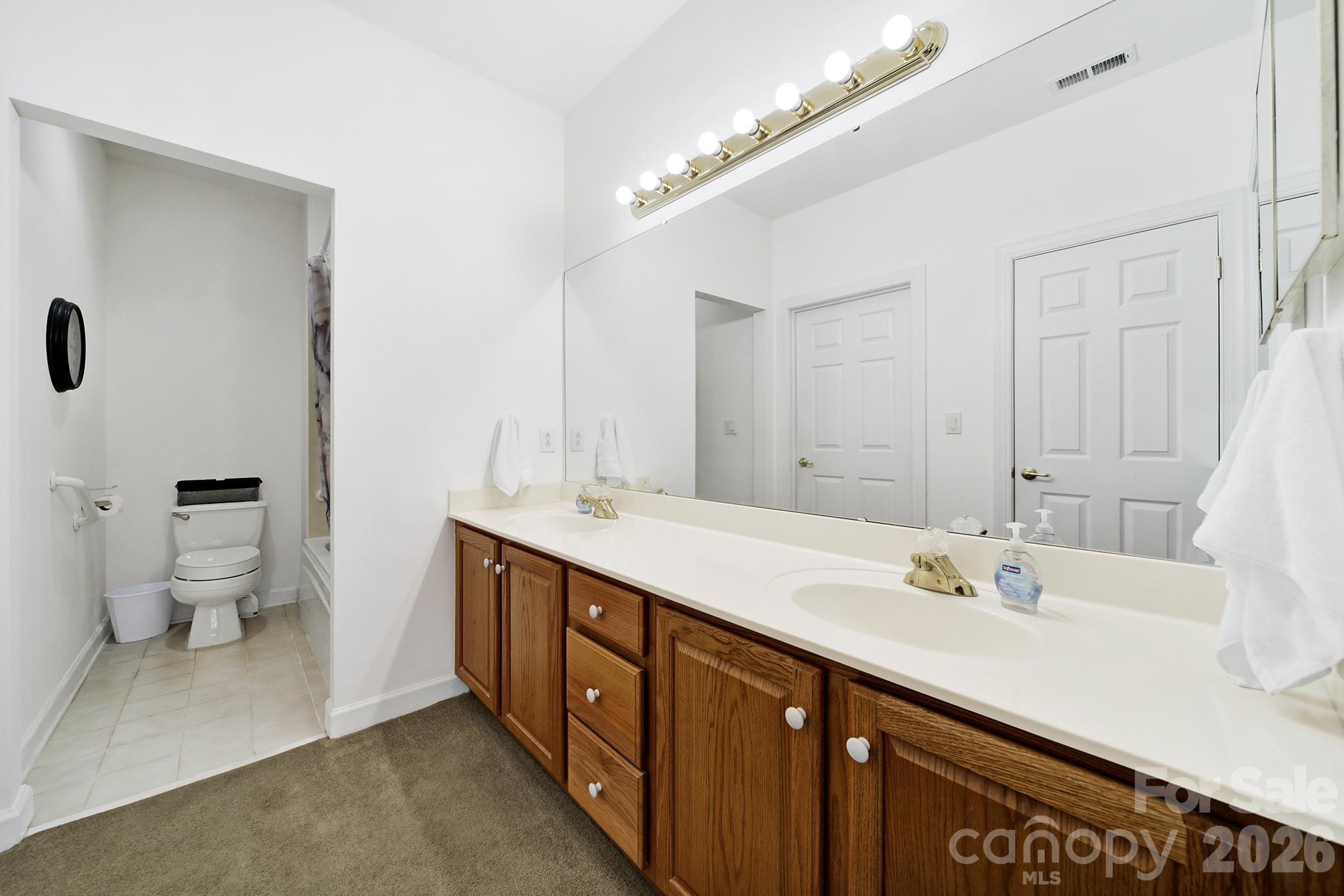 8368 Windsor Ridge Drive Property Photo 21