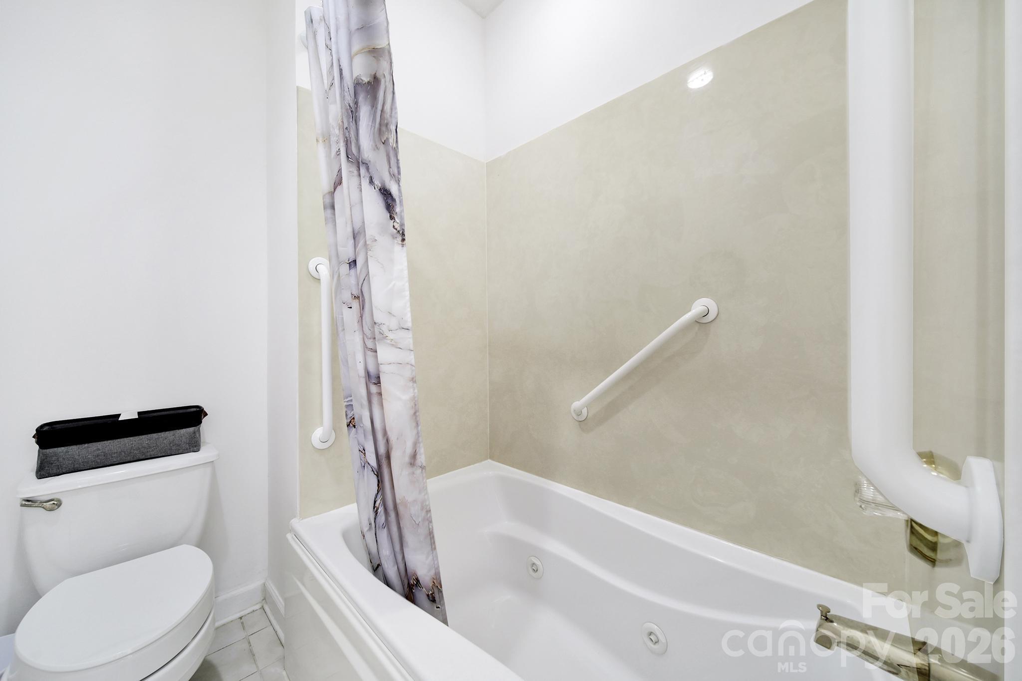 8368 Windsor Ridge Drive Property Photo 22