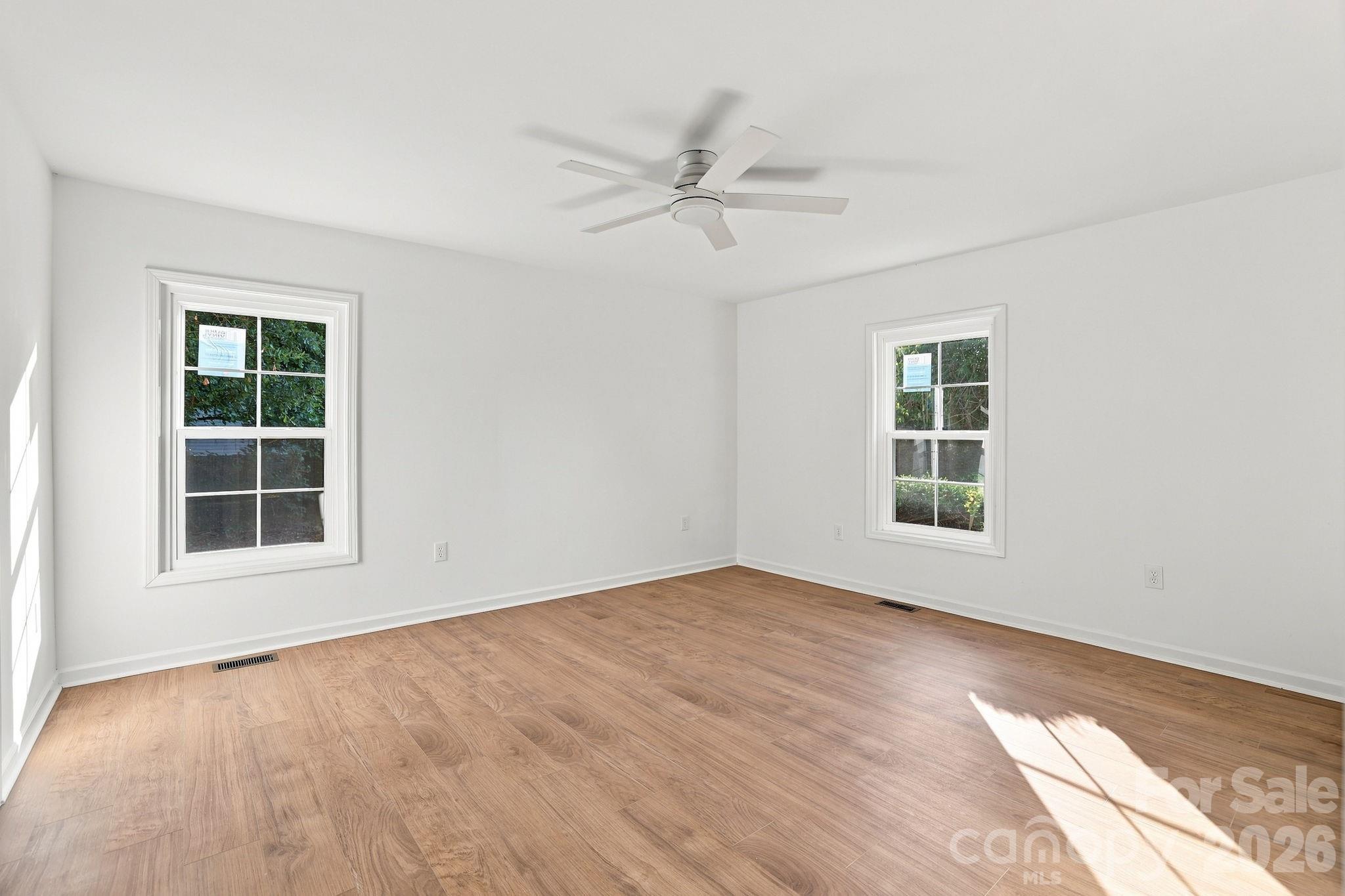 910 Little Brook Circle Property Photo 12