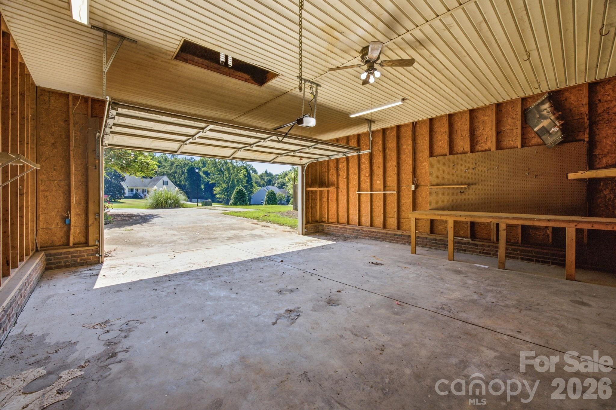 910 Little Brook Circle Property Photo 40