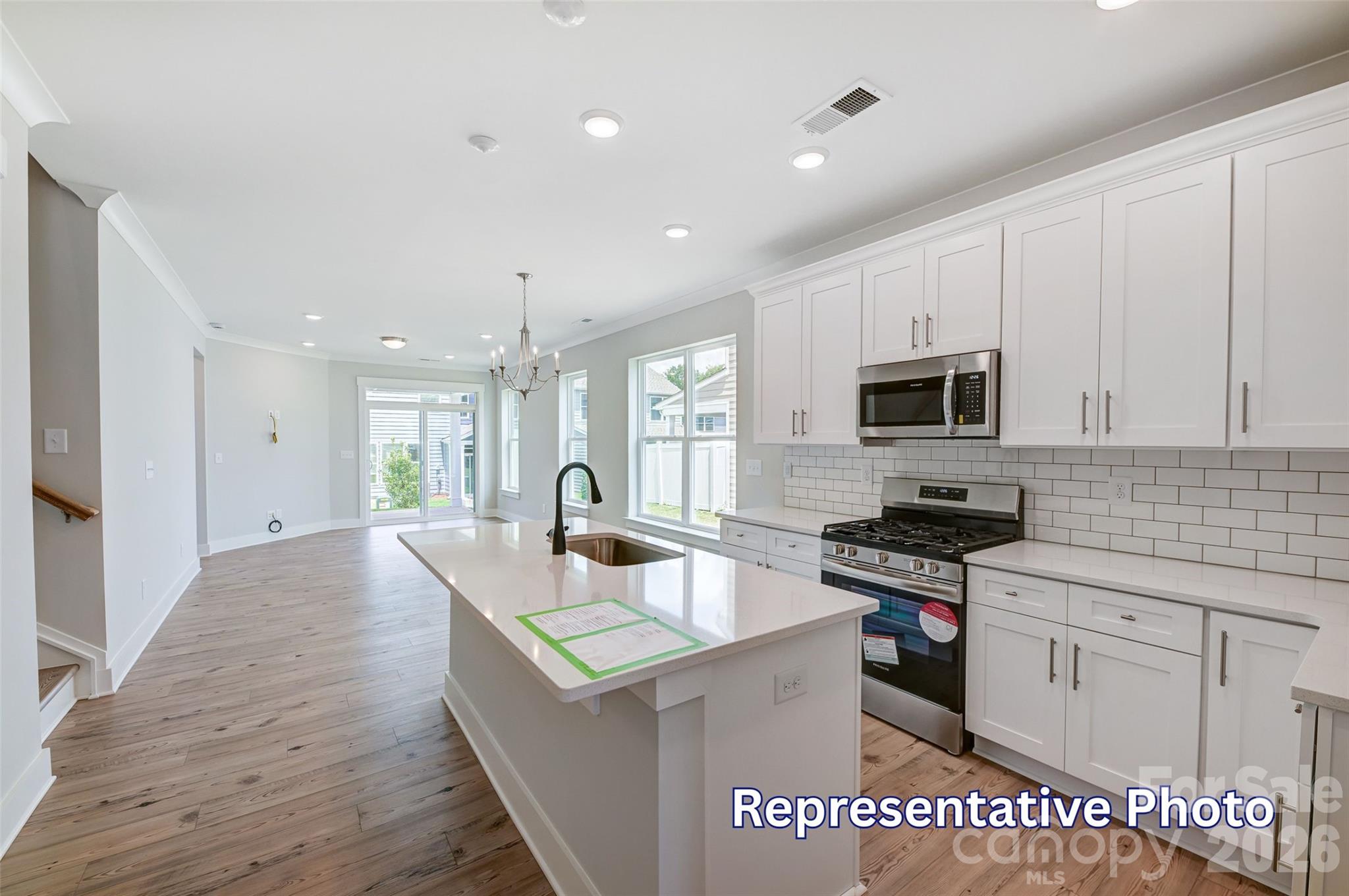 4338 Black Court Property Photo 4
