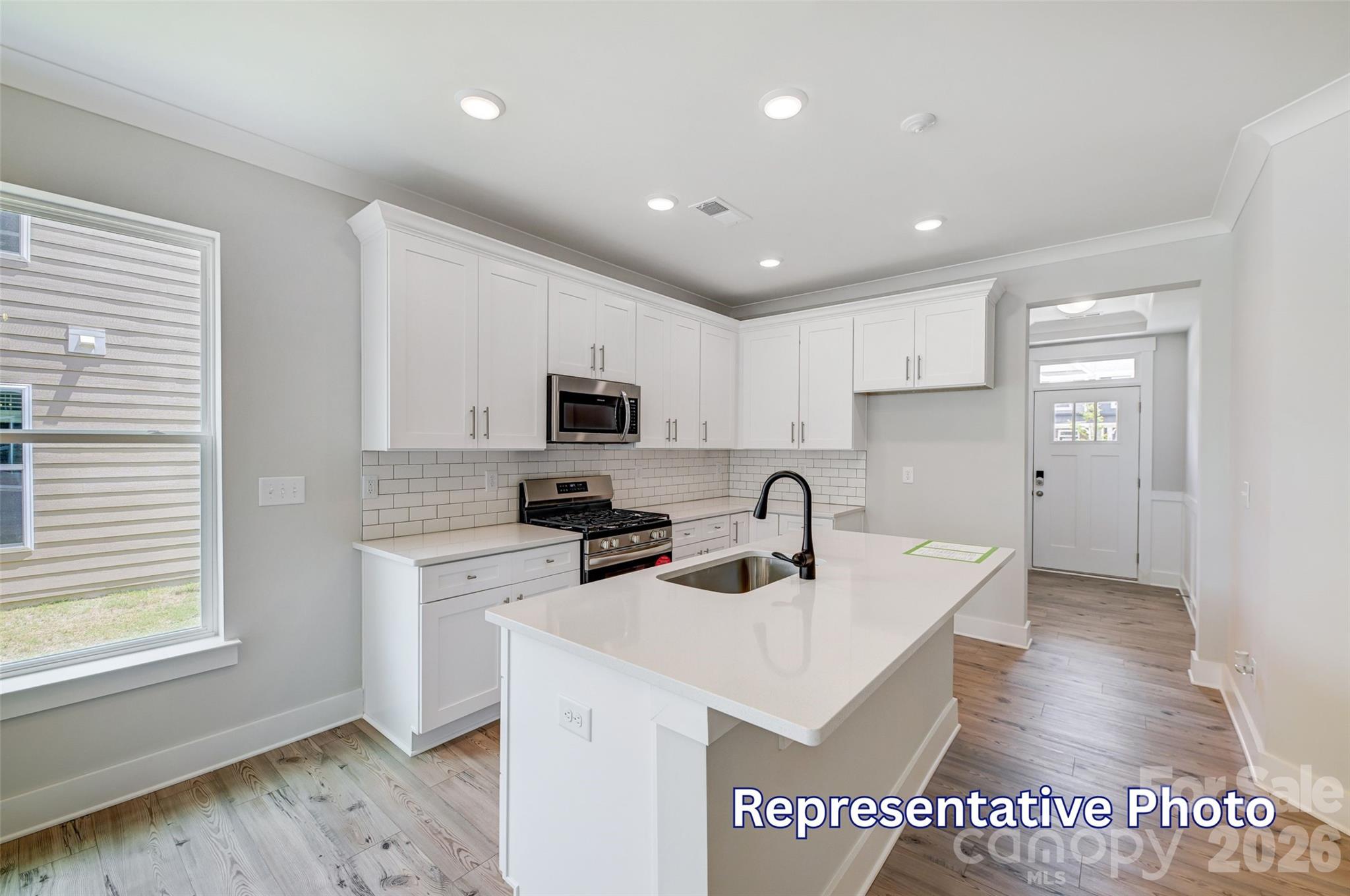 4338 Black Court Property Photo 5