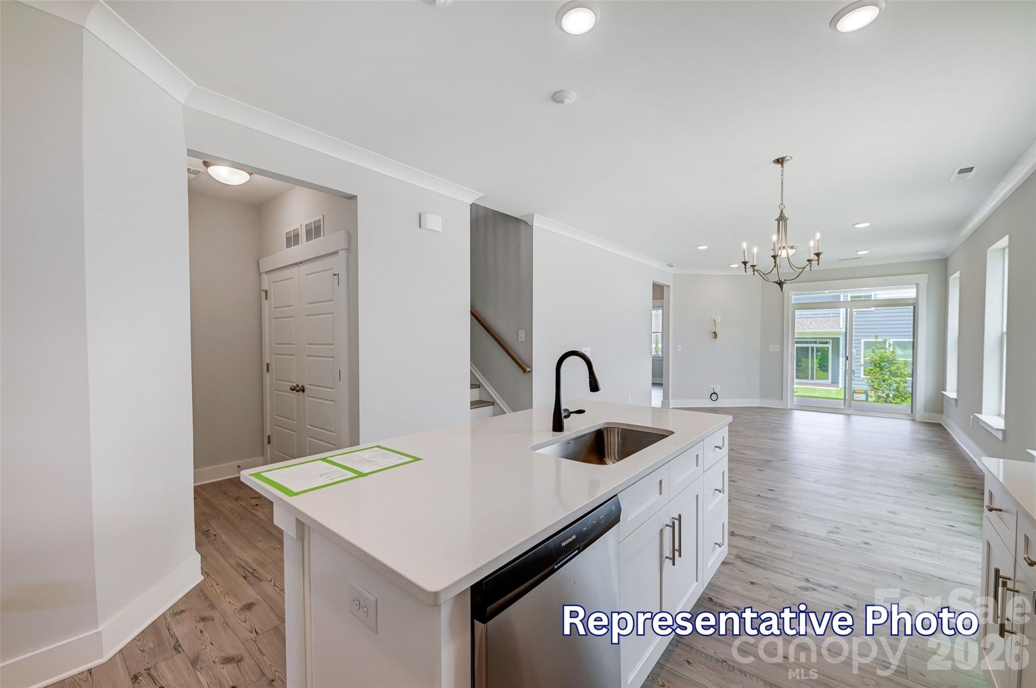 4338 Black Court Property Photo 8