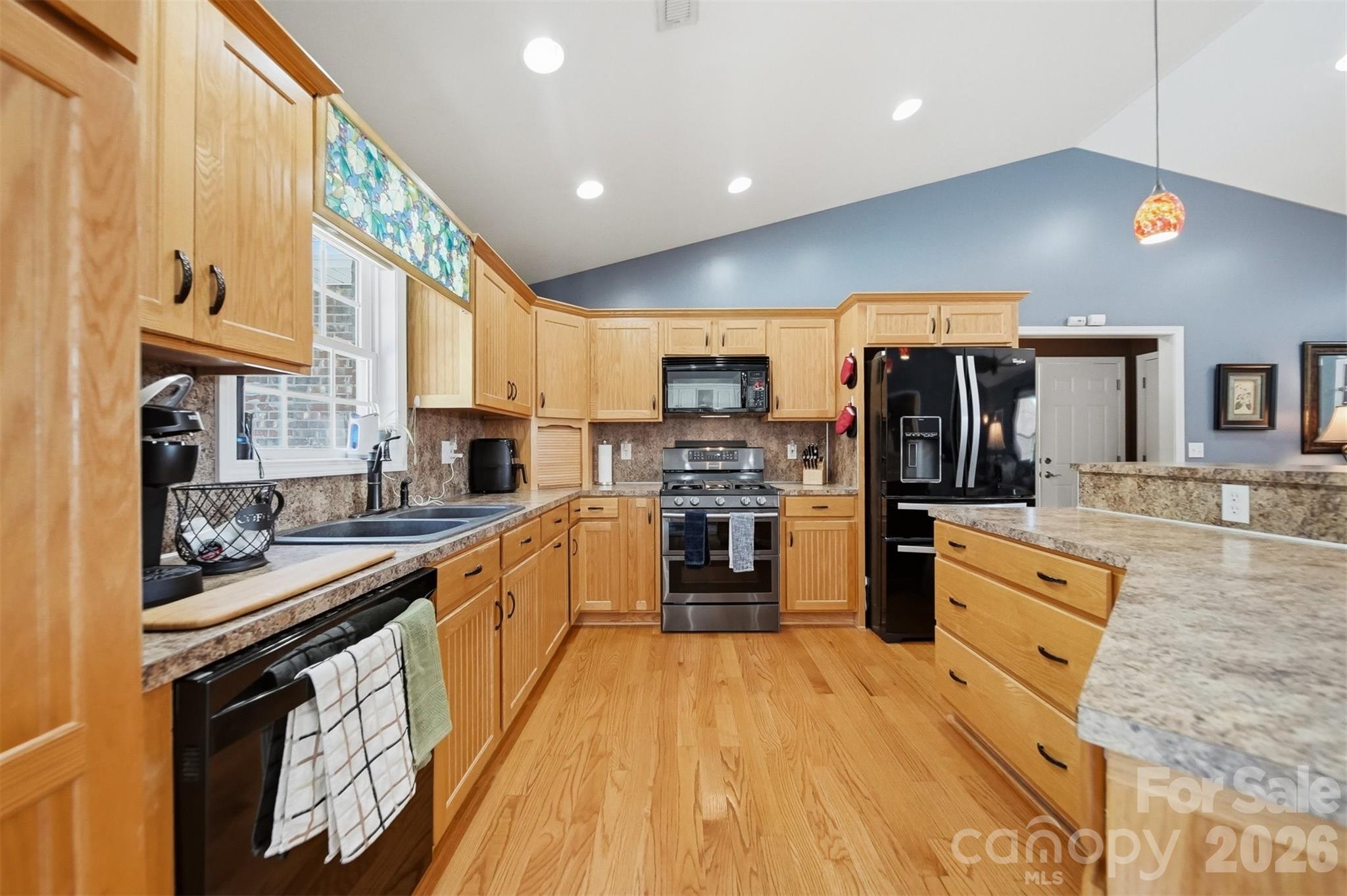 3315 47th Avenue Place Property Photo 9