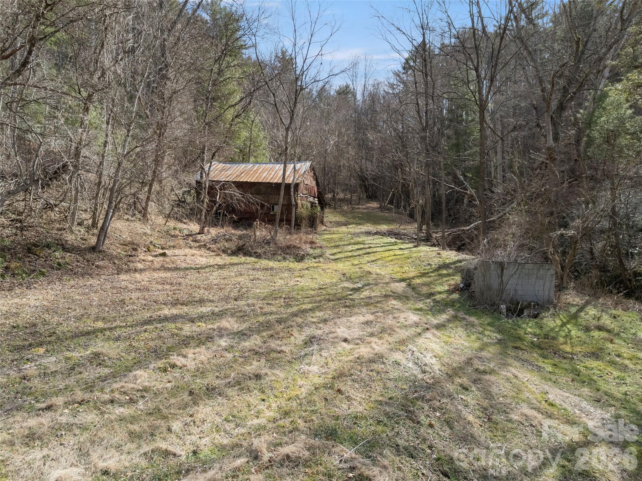 401 Baird Cove Road Property Photo 8