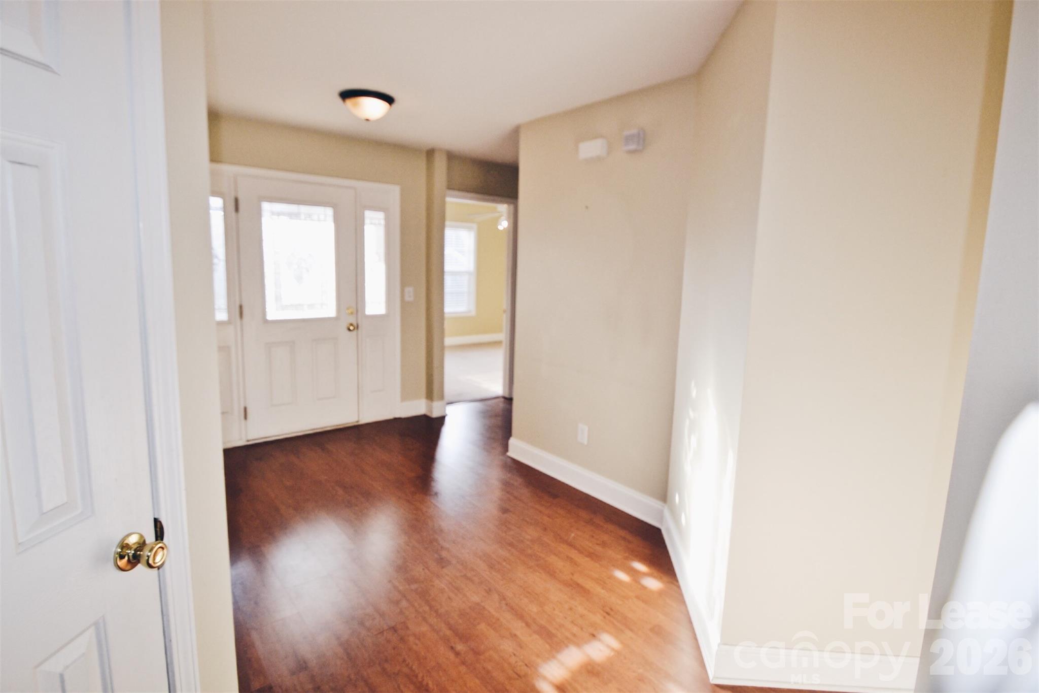 1491 Mayfair Drive Property Photo 3