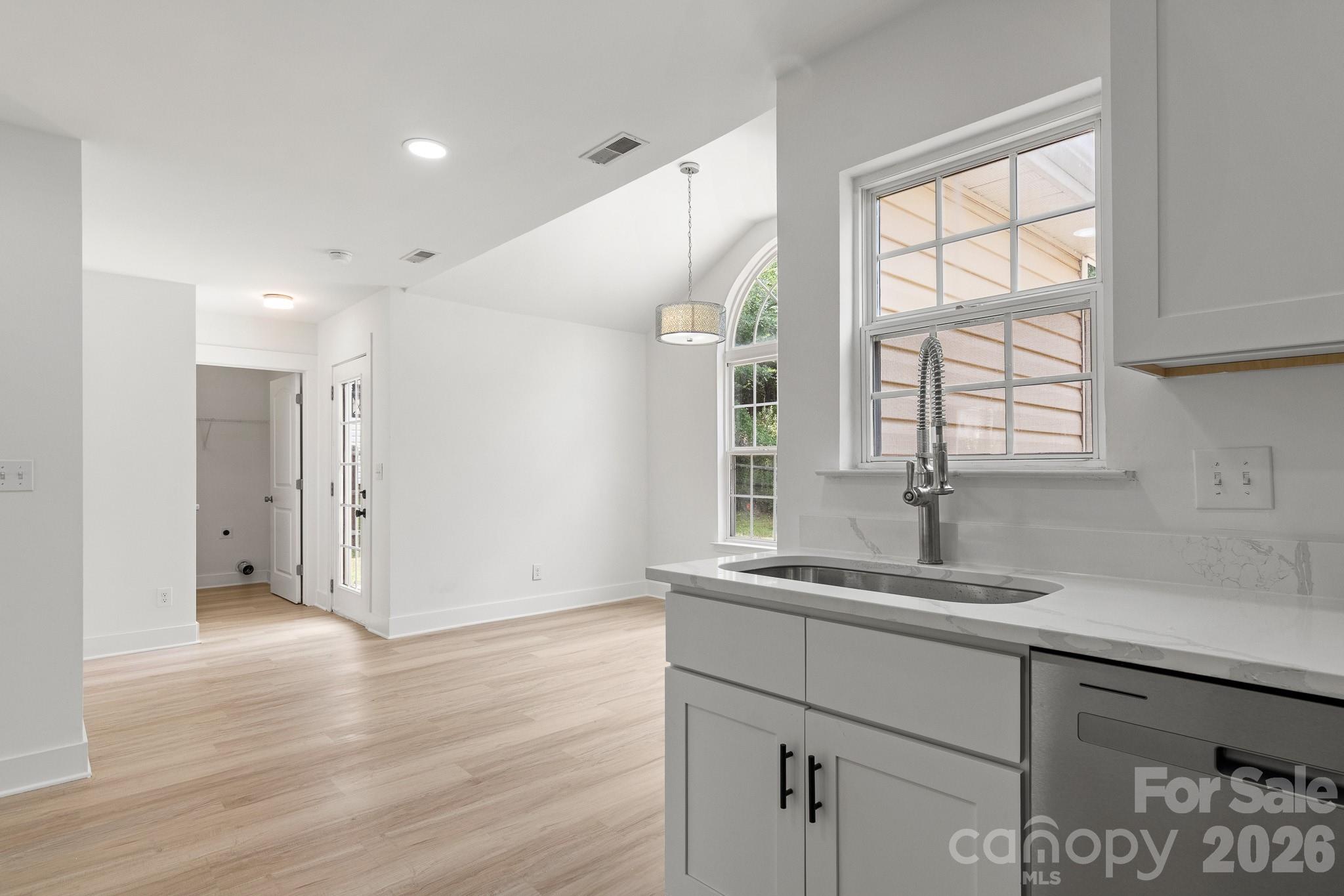 223 Newport Drive Property Photo 11