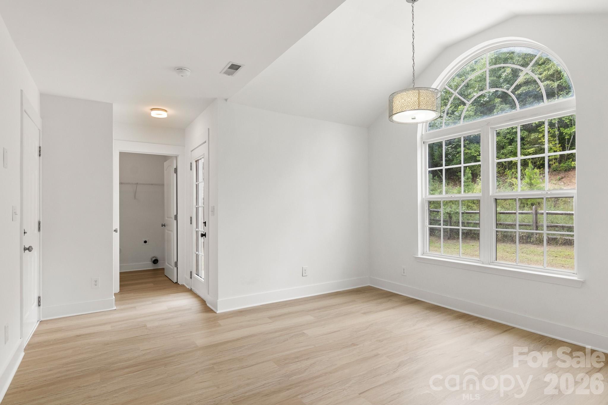 223 Newport Drive Property Photo 14