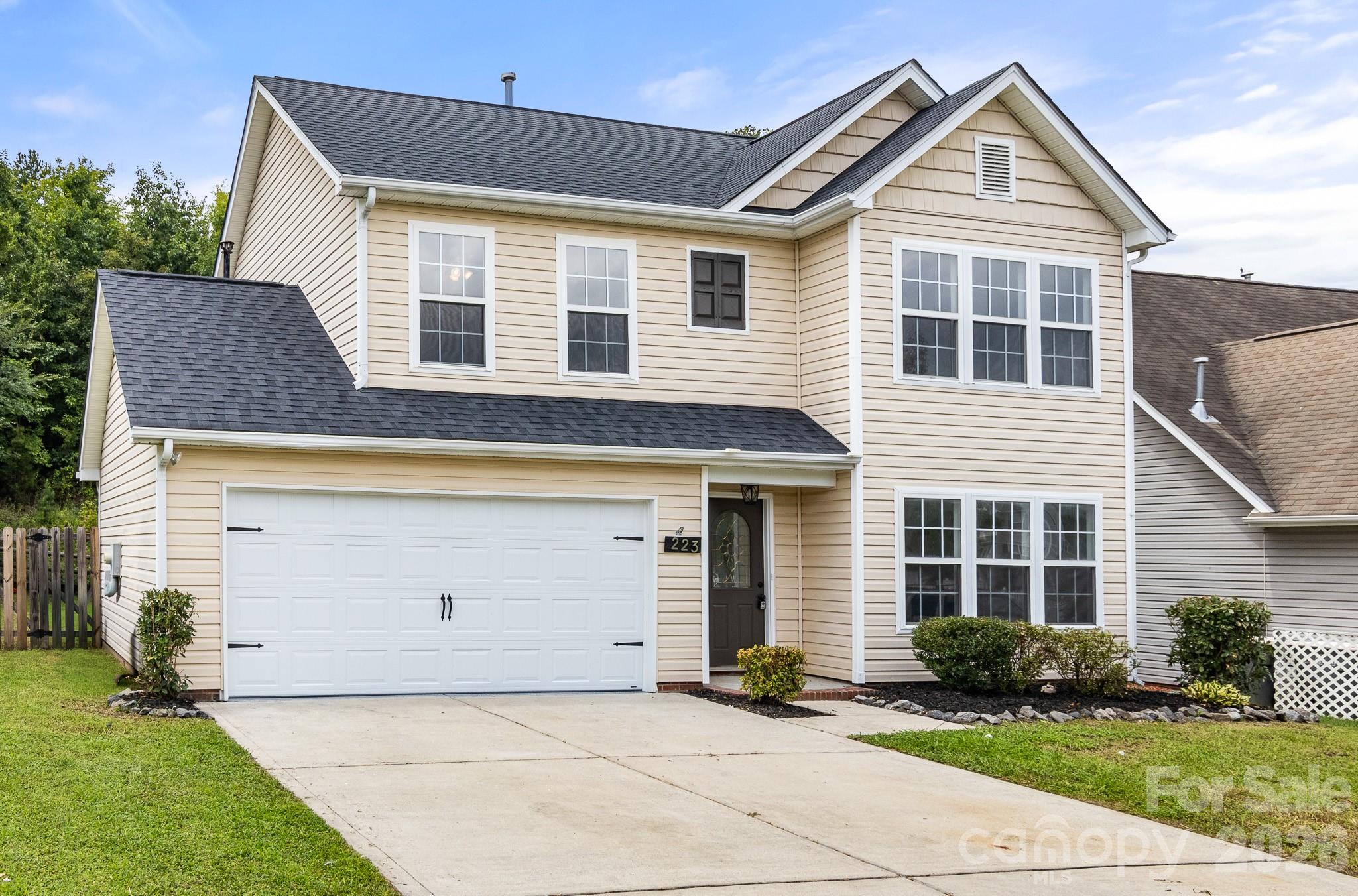 223 Newport Drive Property Photo 42