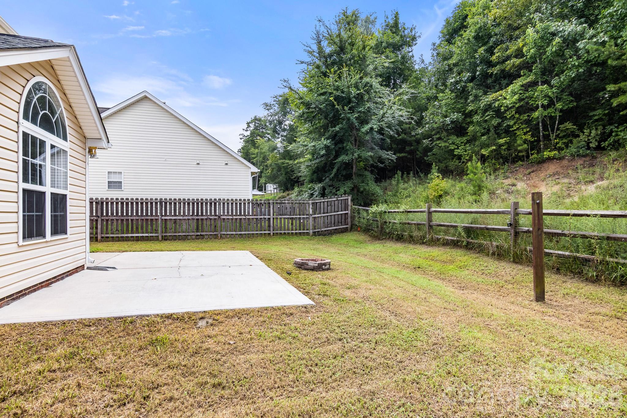 223 Newport Drive Property Photo 45