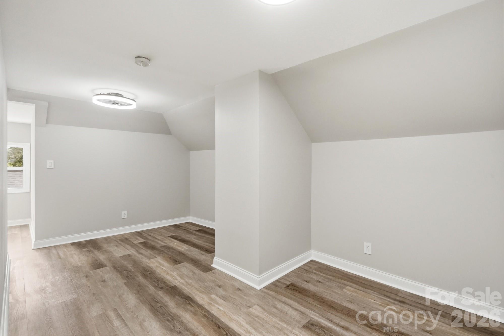 327 S Spruce Street Property Photo 22