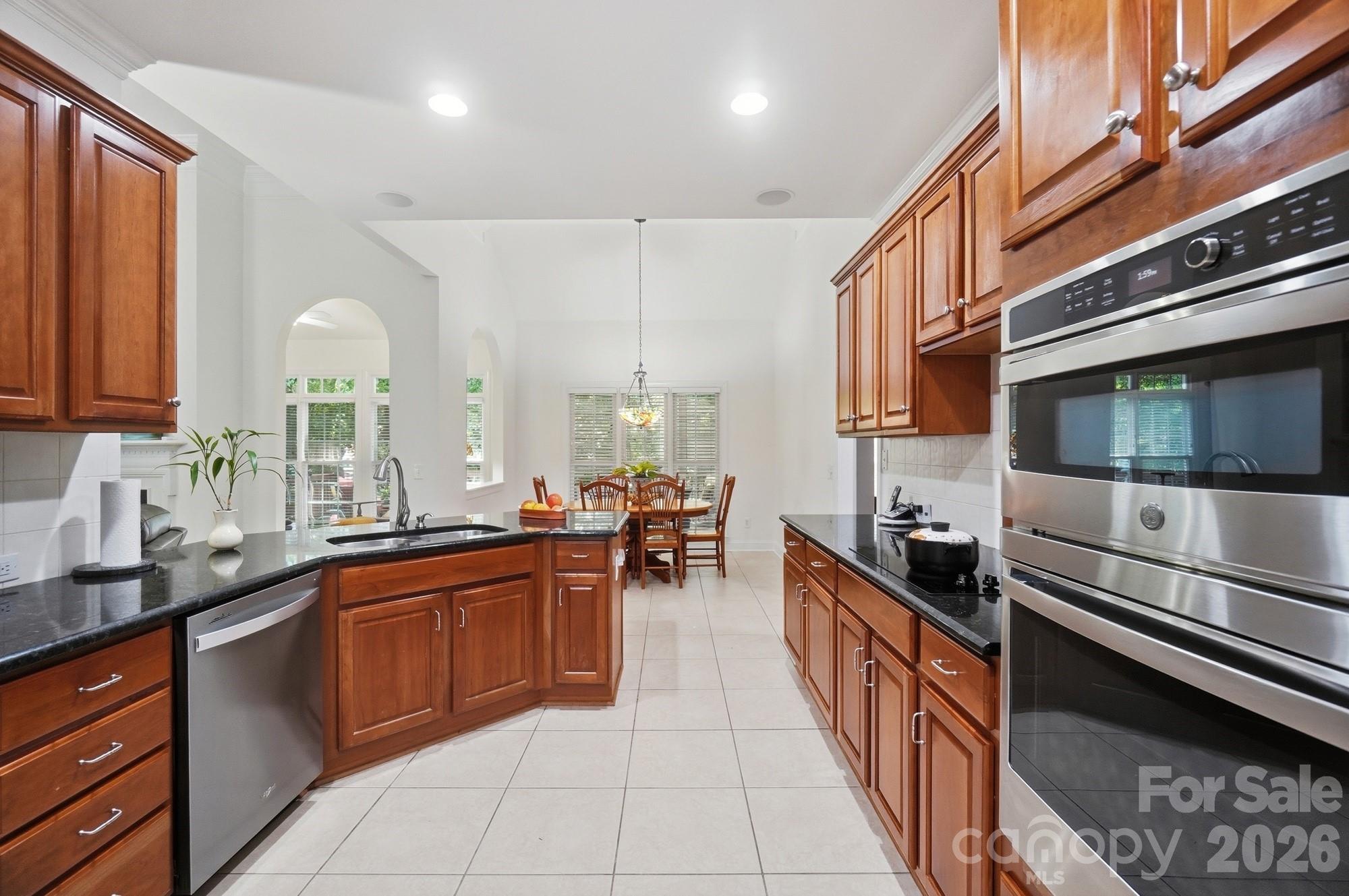 1244 Waynewood Drive Property Photo 11