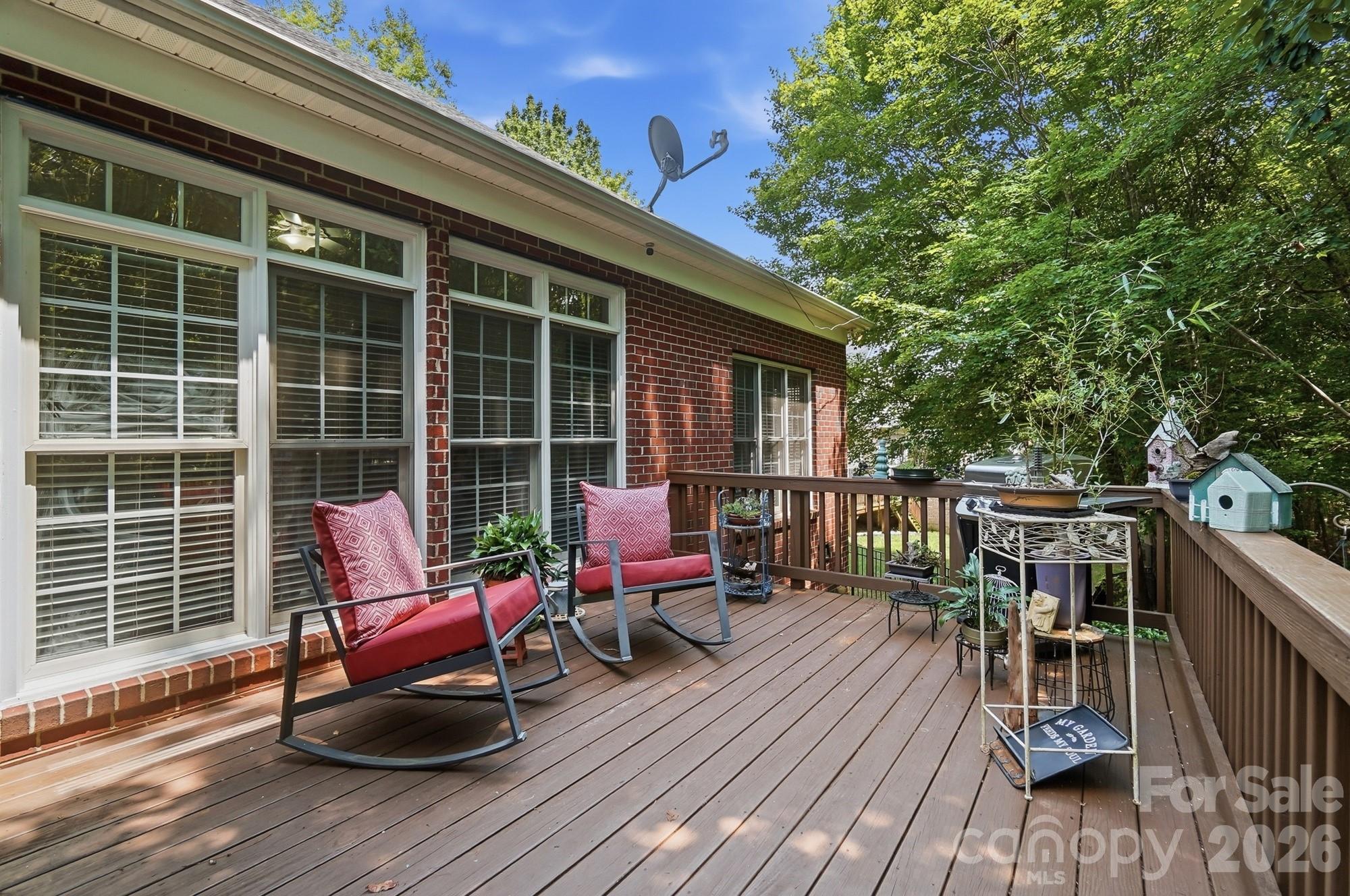 1244 Waynewood Drive Property Photo 31