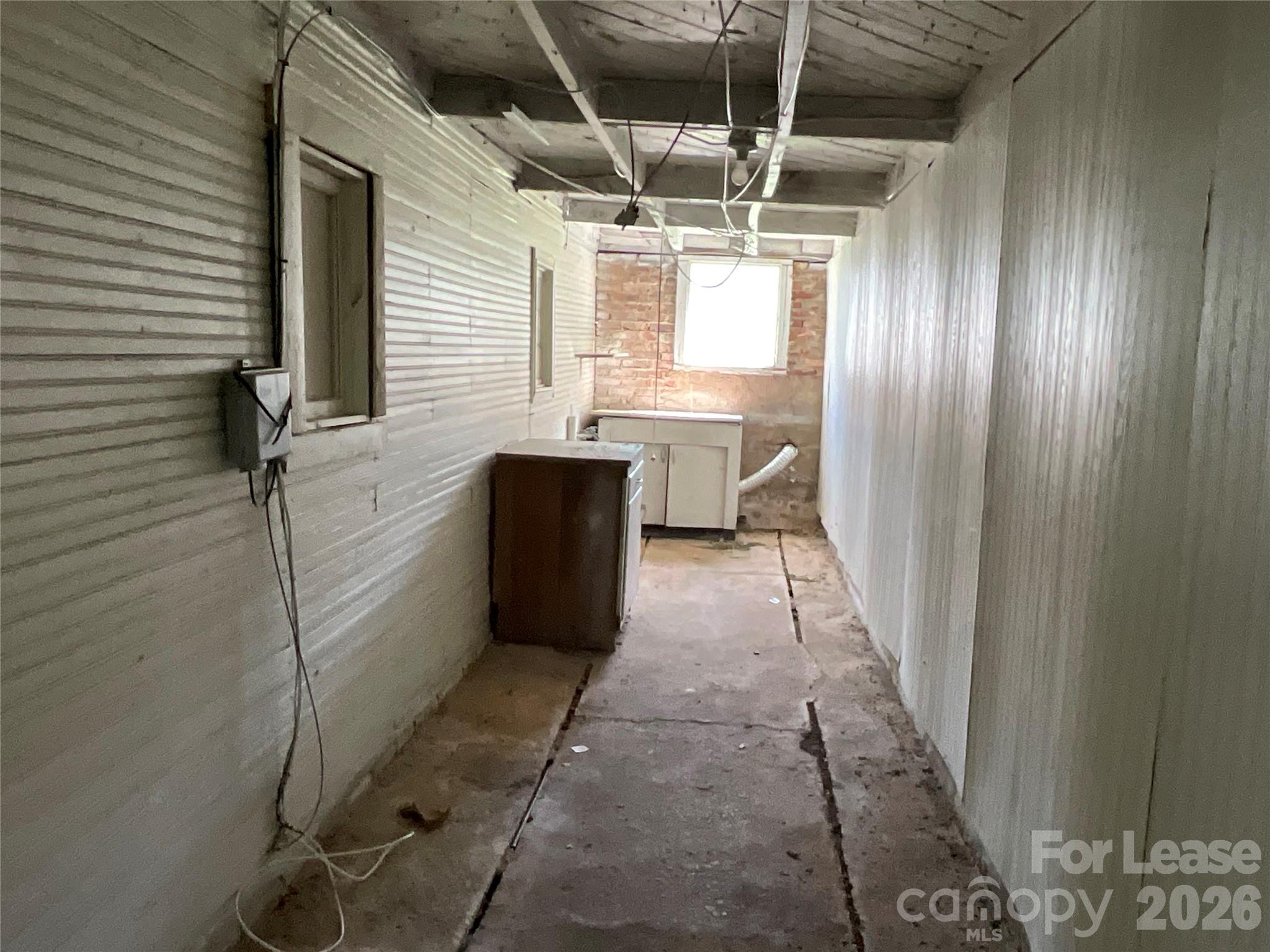 403 Green Street B Property Photo 11
