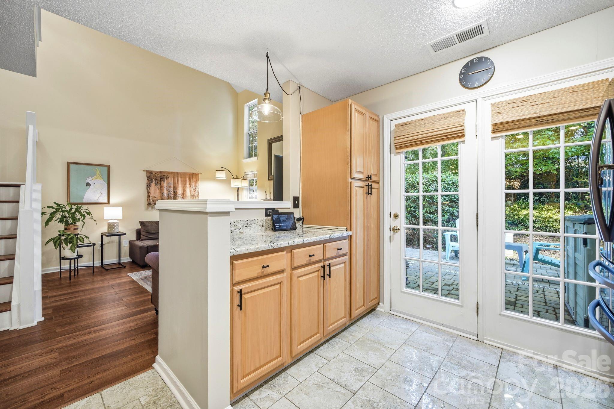 10631 Sleigh Bell Lane Property Photo 4