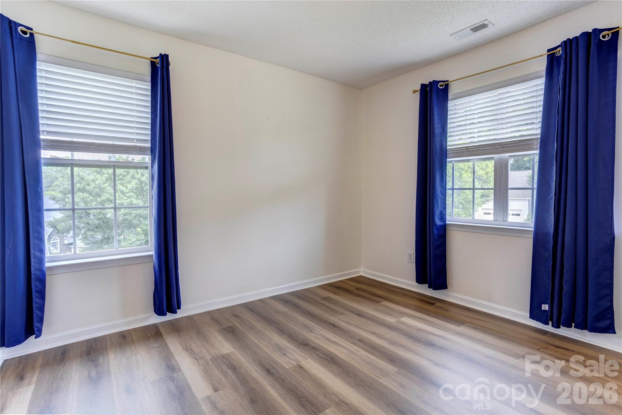 4735 Asherton Place Property Photo 27