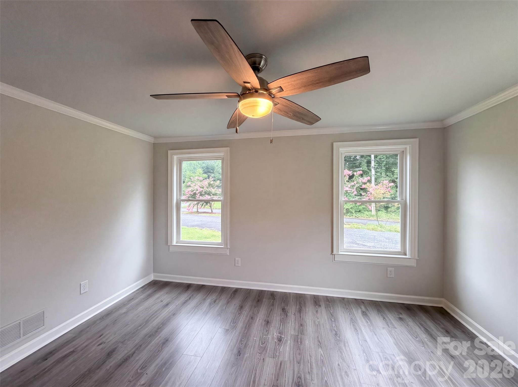 821 Jackson Street Property Photo 9
