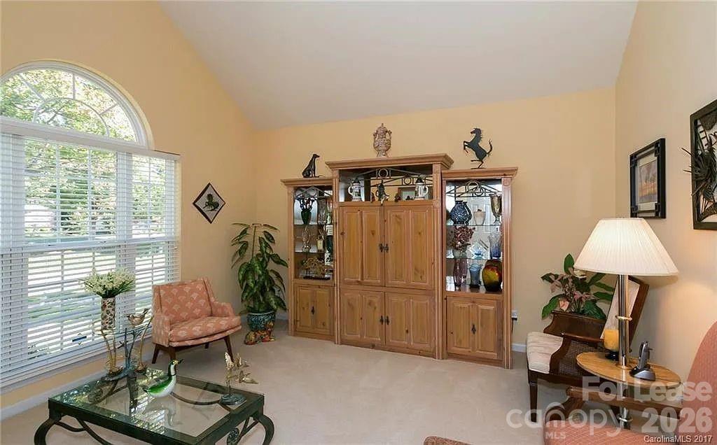 20309 Northport Drive Property Photo 5