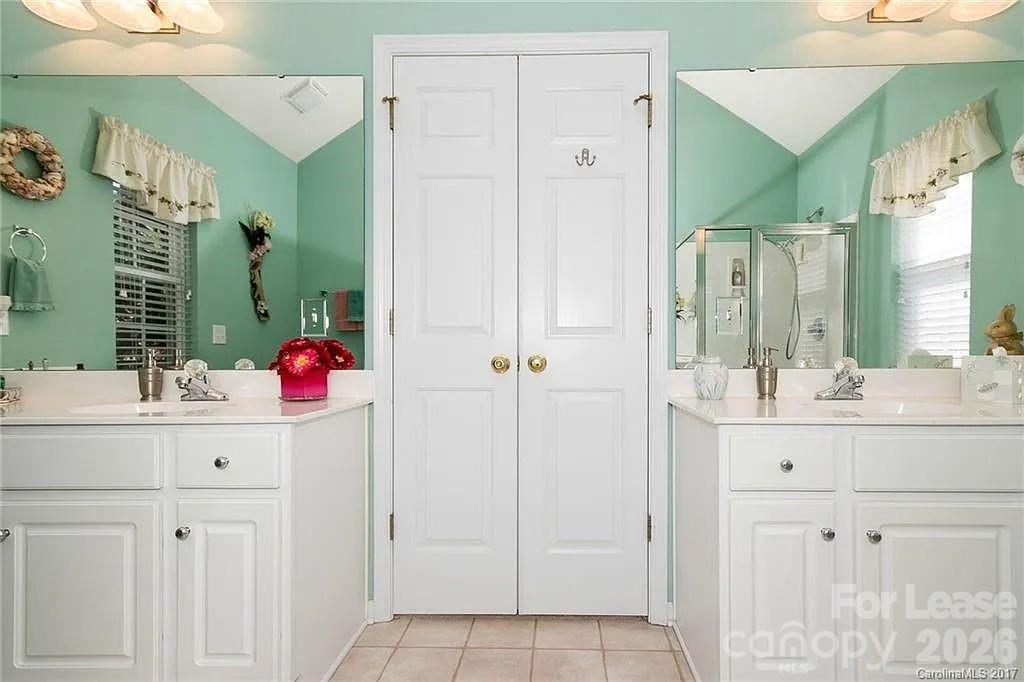 20309 Northport Drive Property Photo 10