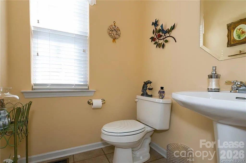 20309 Northport Drive Property Photo 14