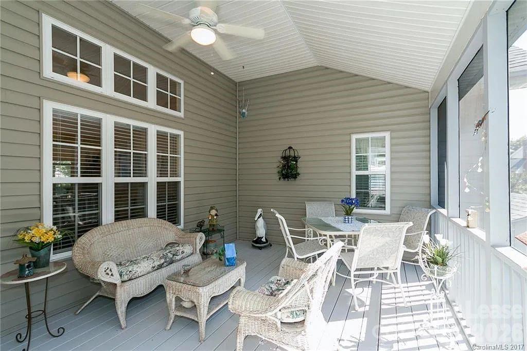 20309 Northport Drive Property Photo 17
