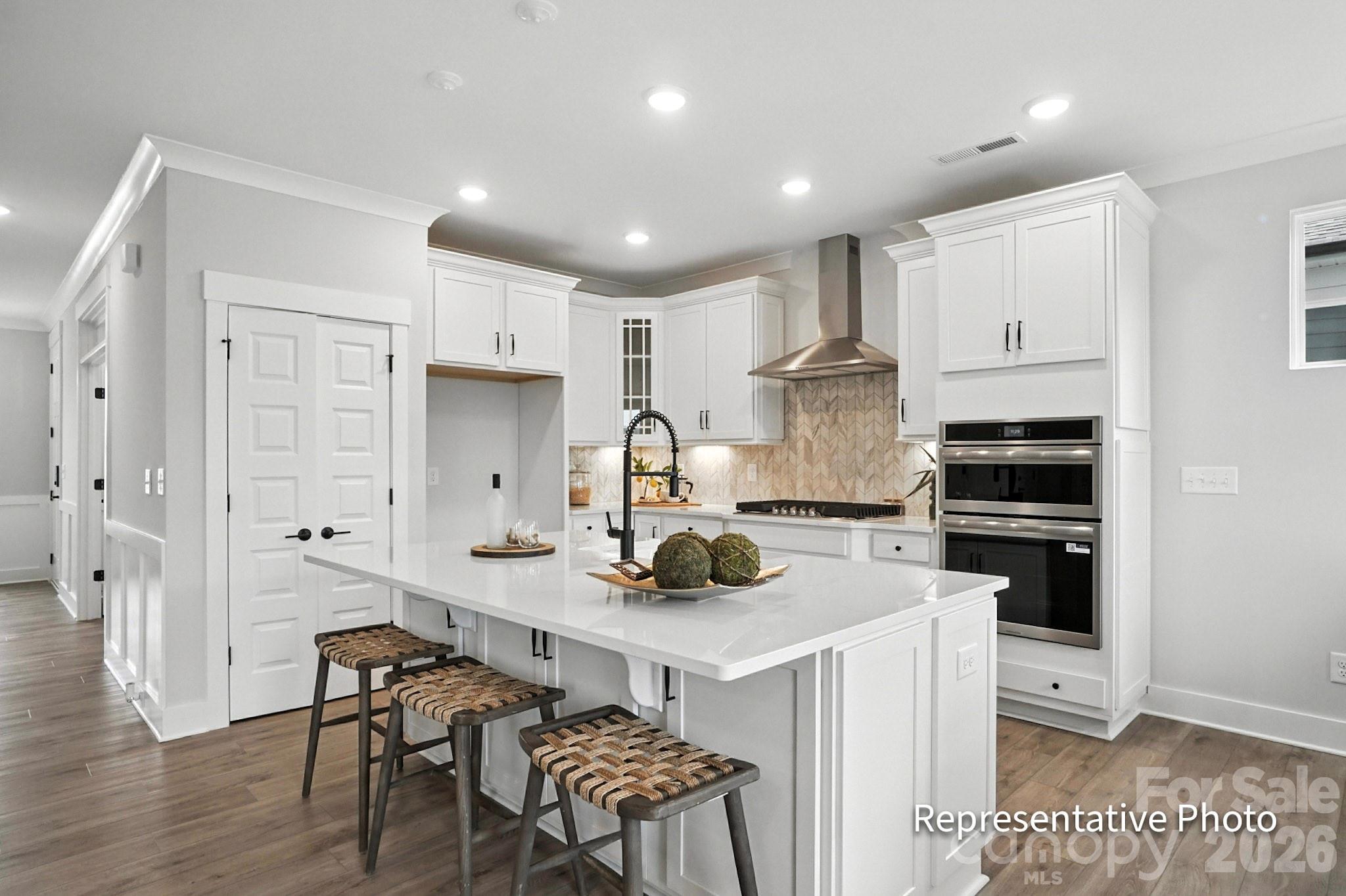 6022 New River Drive Property Photo 14