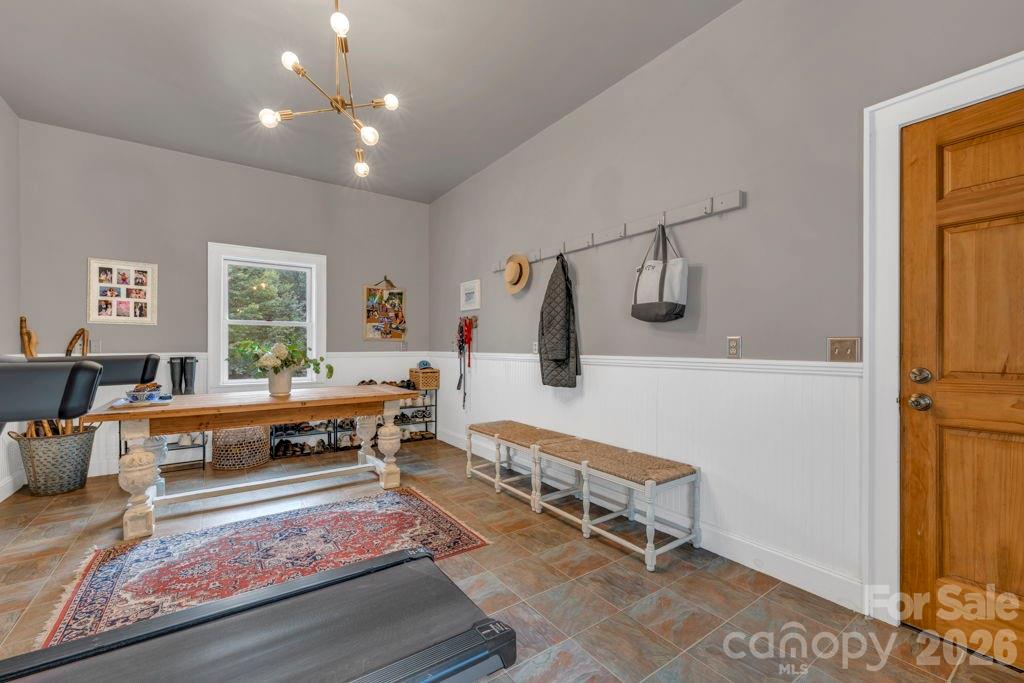 165 Leighway Lane 3a Property Photo 11