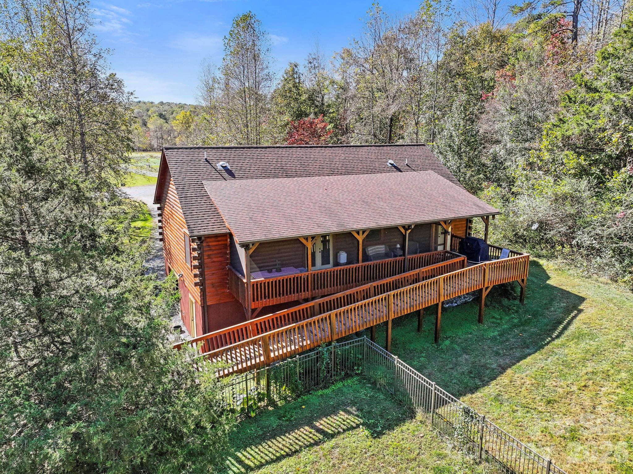 225 Burnt Meadow Lane 169 Property Photo 6