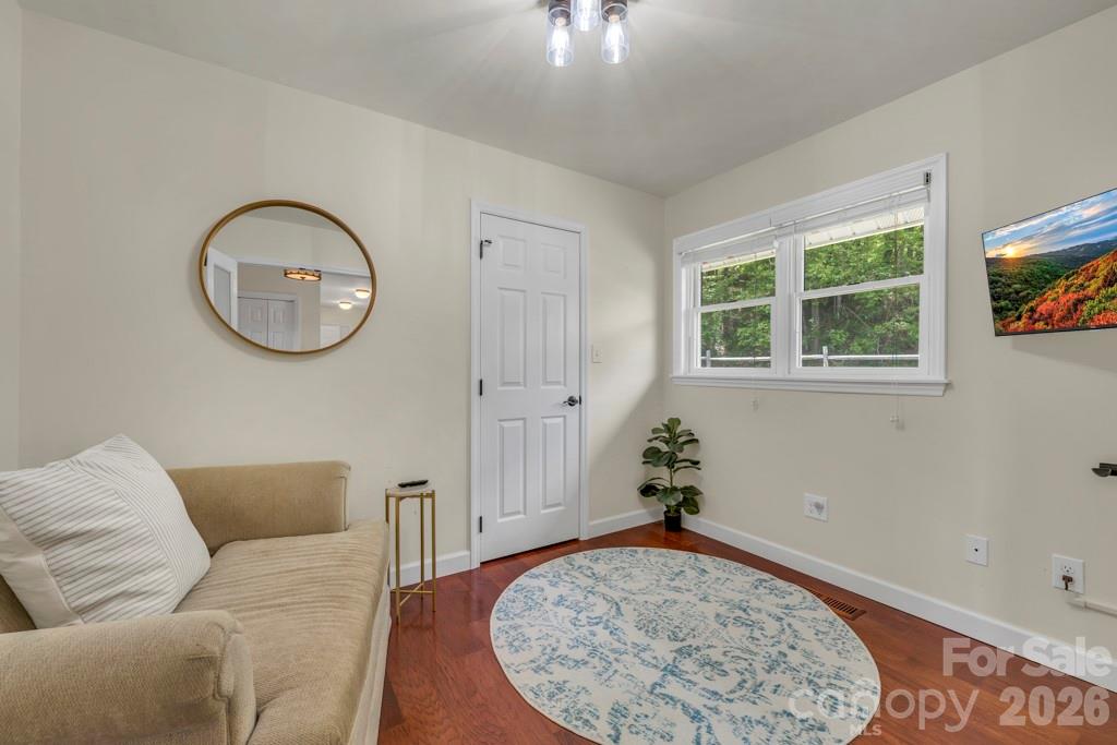 784 Alpine Drive Property Photo 21