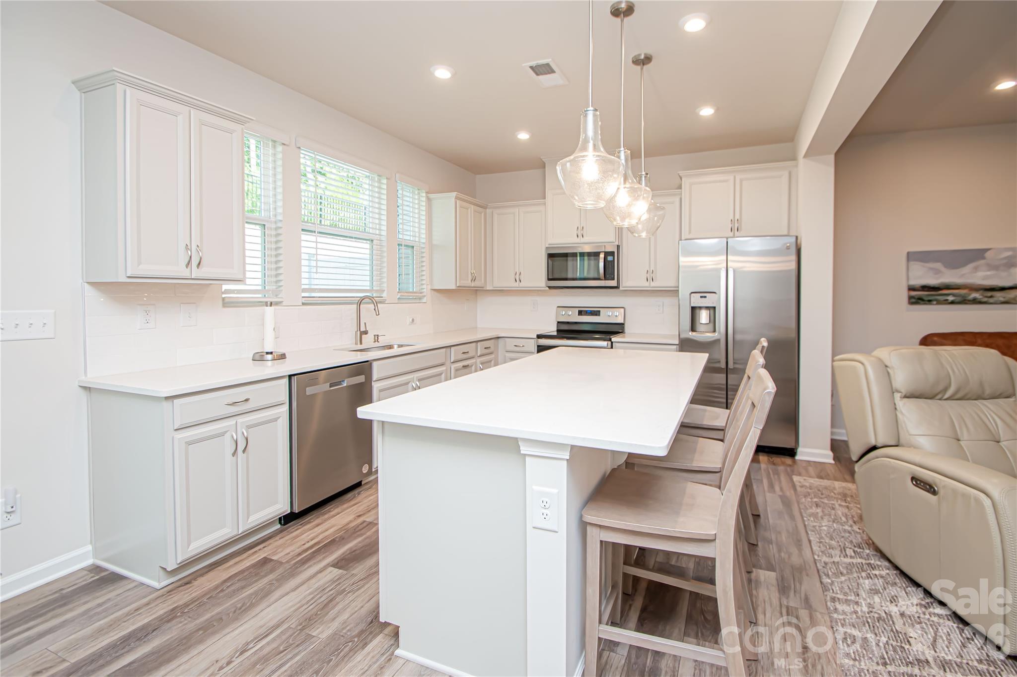 3848 Amalia Place Property Photo 14
