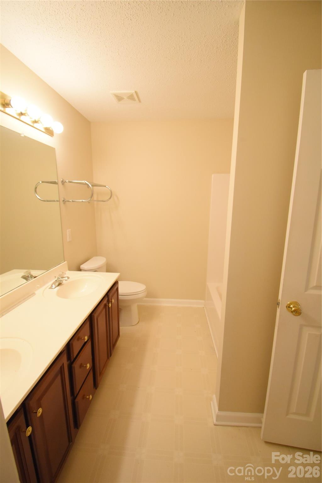 1814 Birch Heights Court Property Photo 17