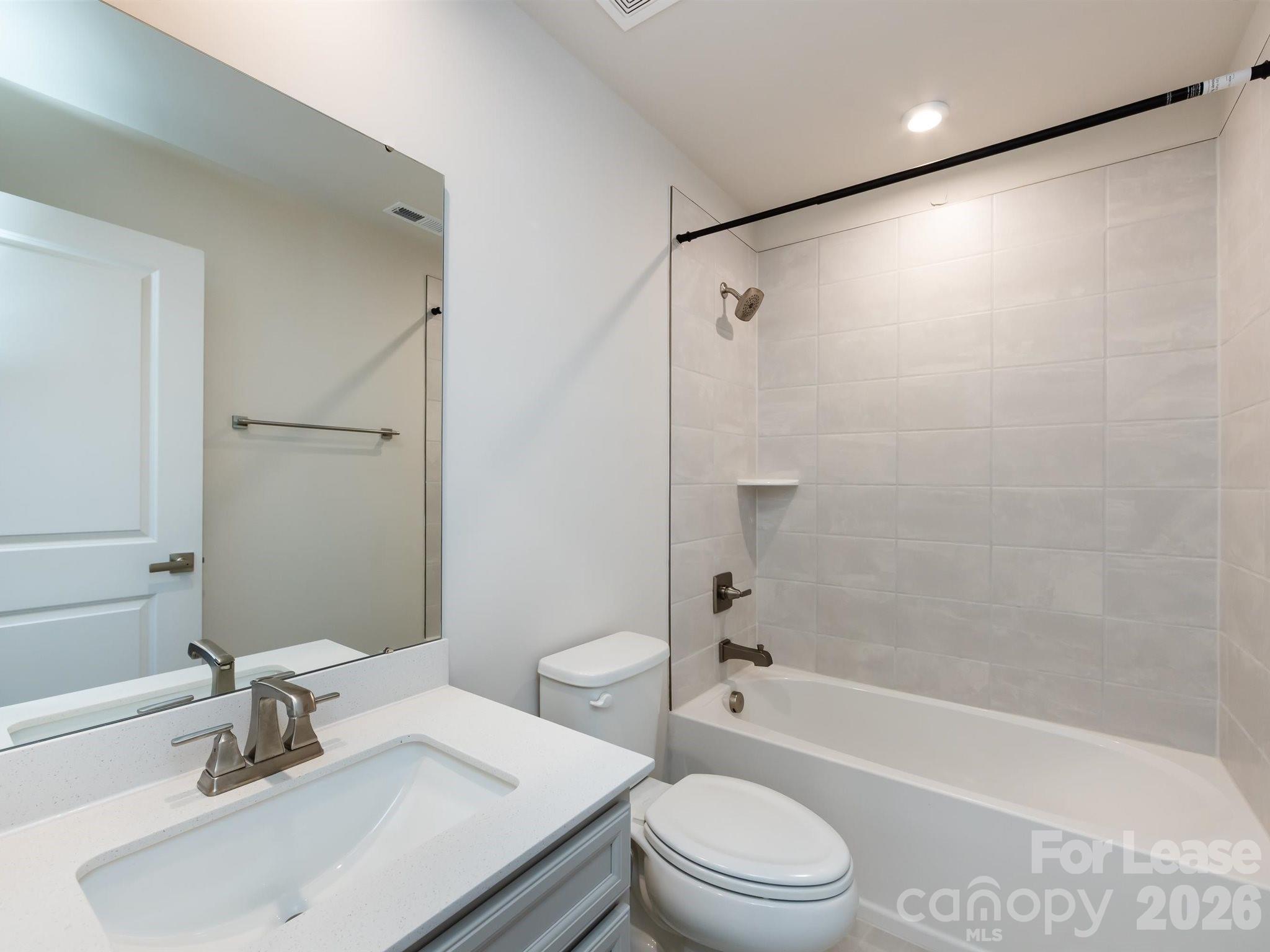 413 Spearfield Lane Property Photo 8
