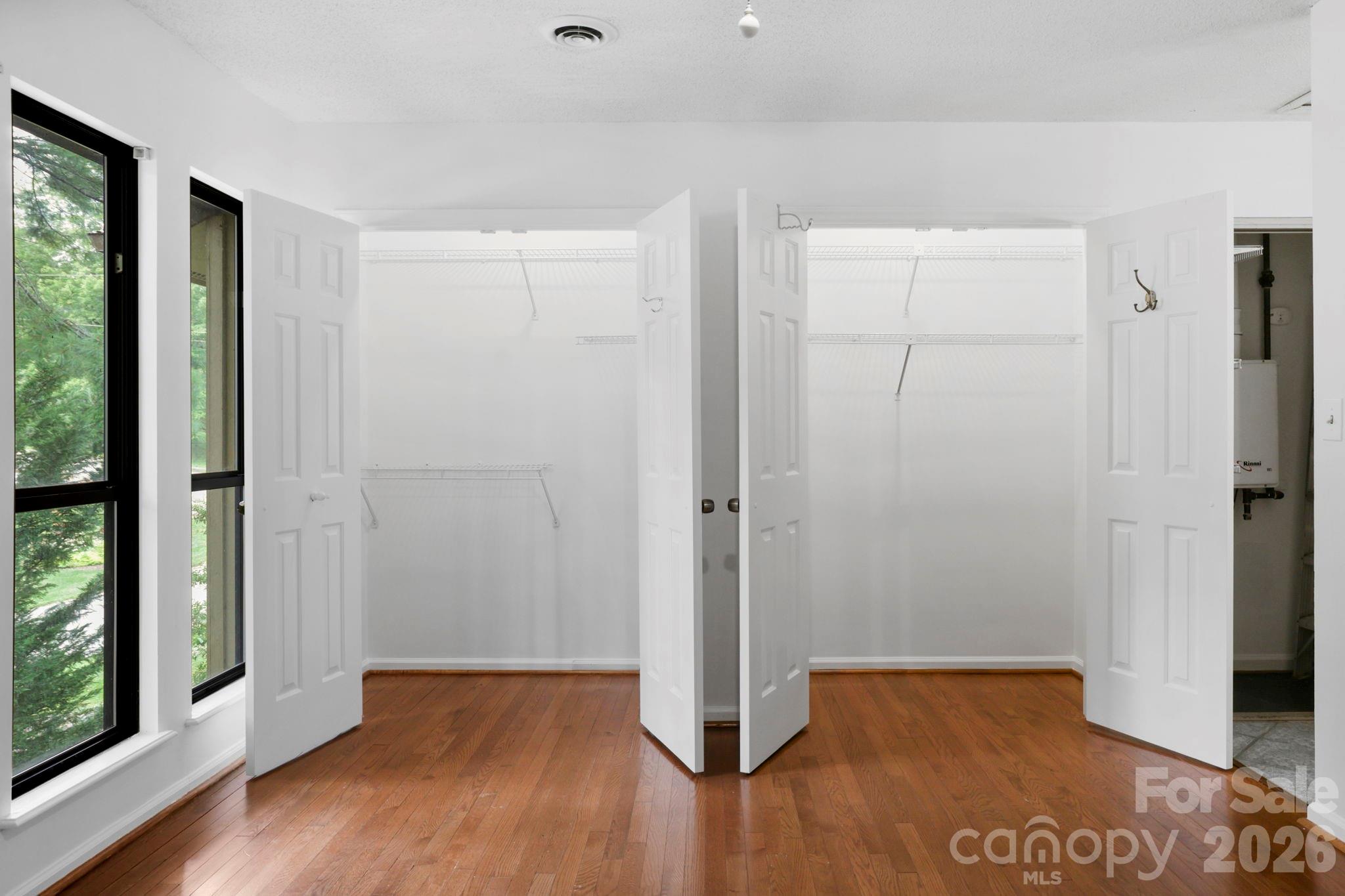 304 Birch Forest Lane Property Photo 21