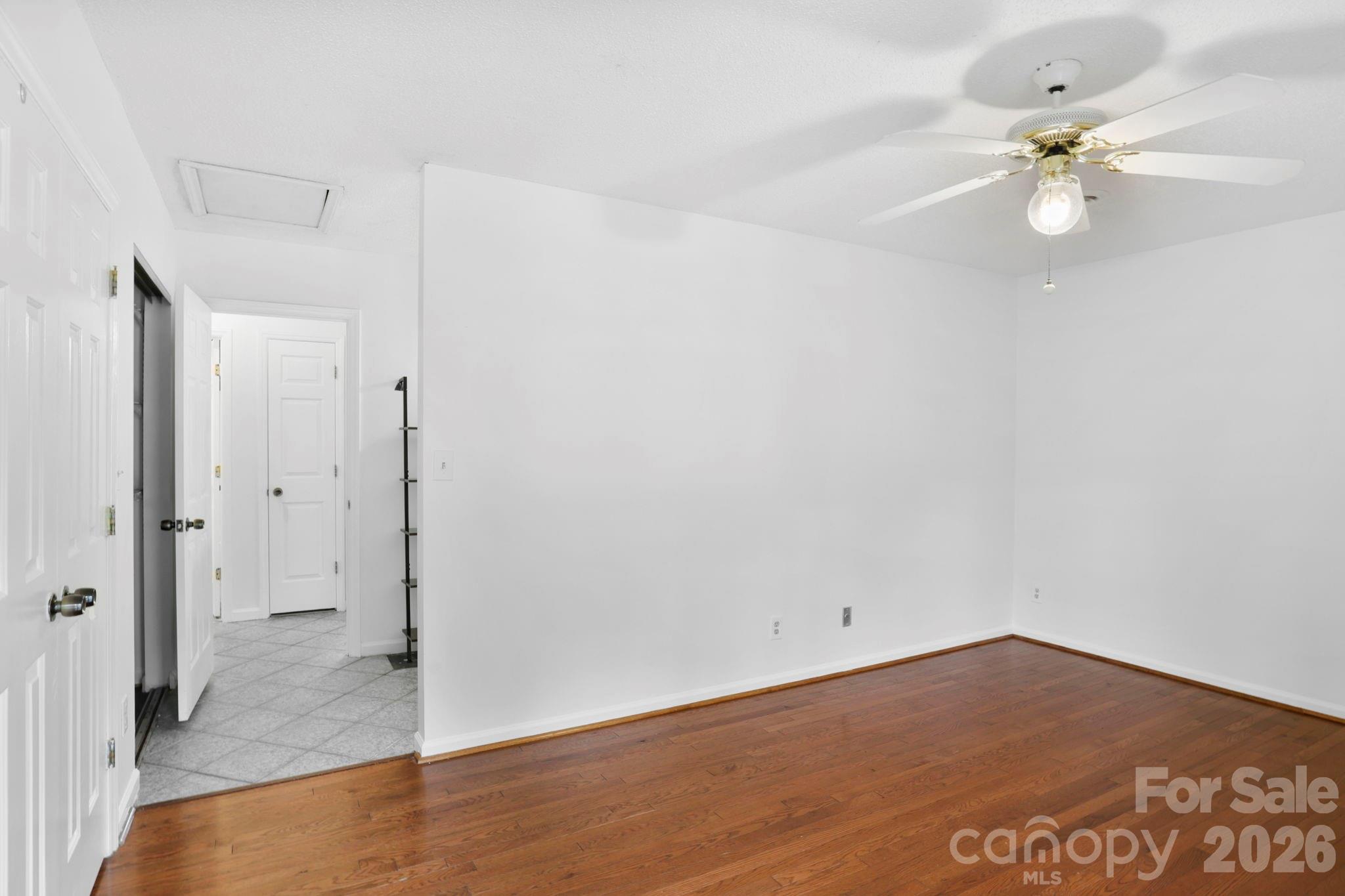 304 Birch Forest Lane Property Photo 22